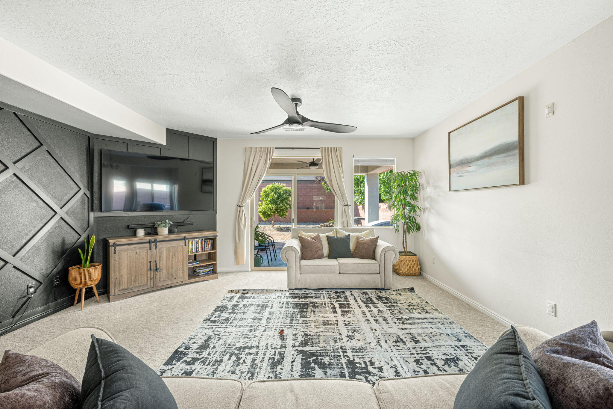 CORAL CANYON - Residential