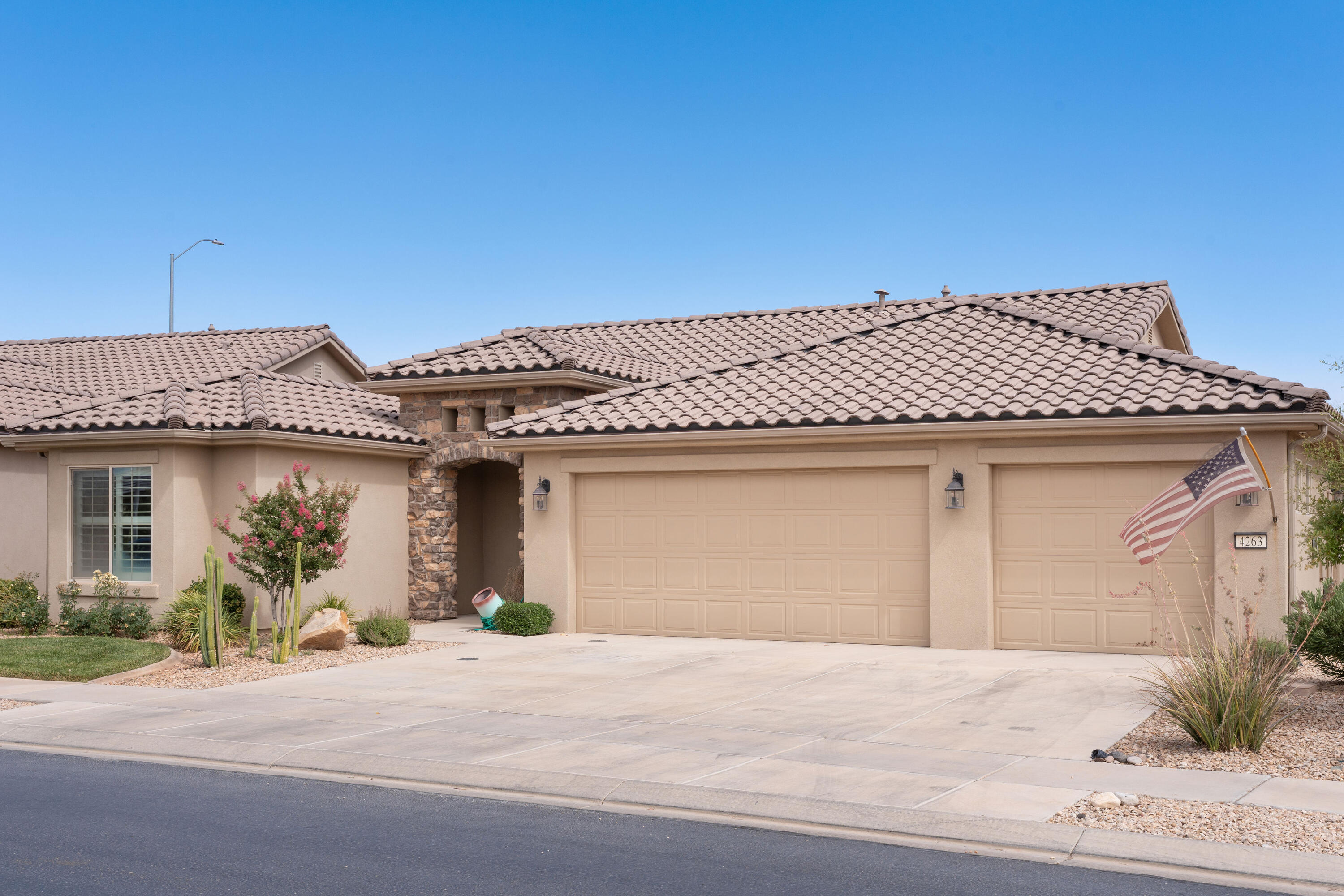 SUN RIVER - Residential