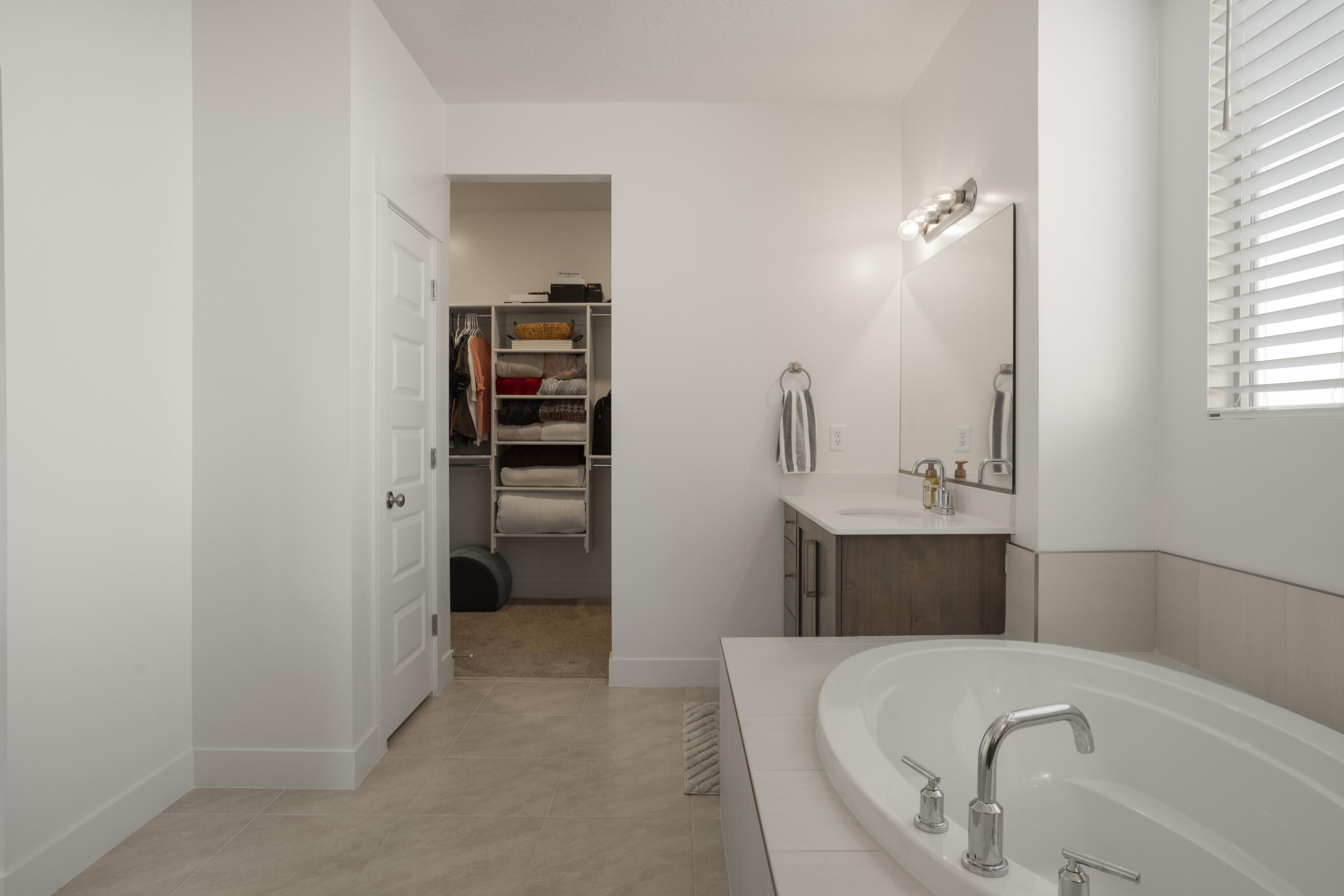 RED PINE - Residential