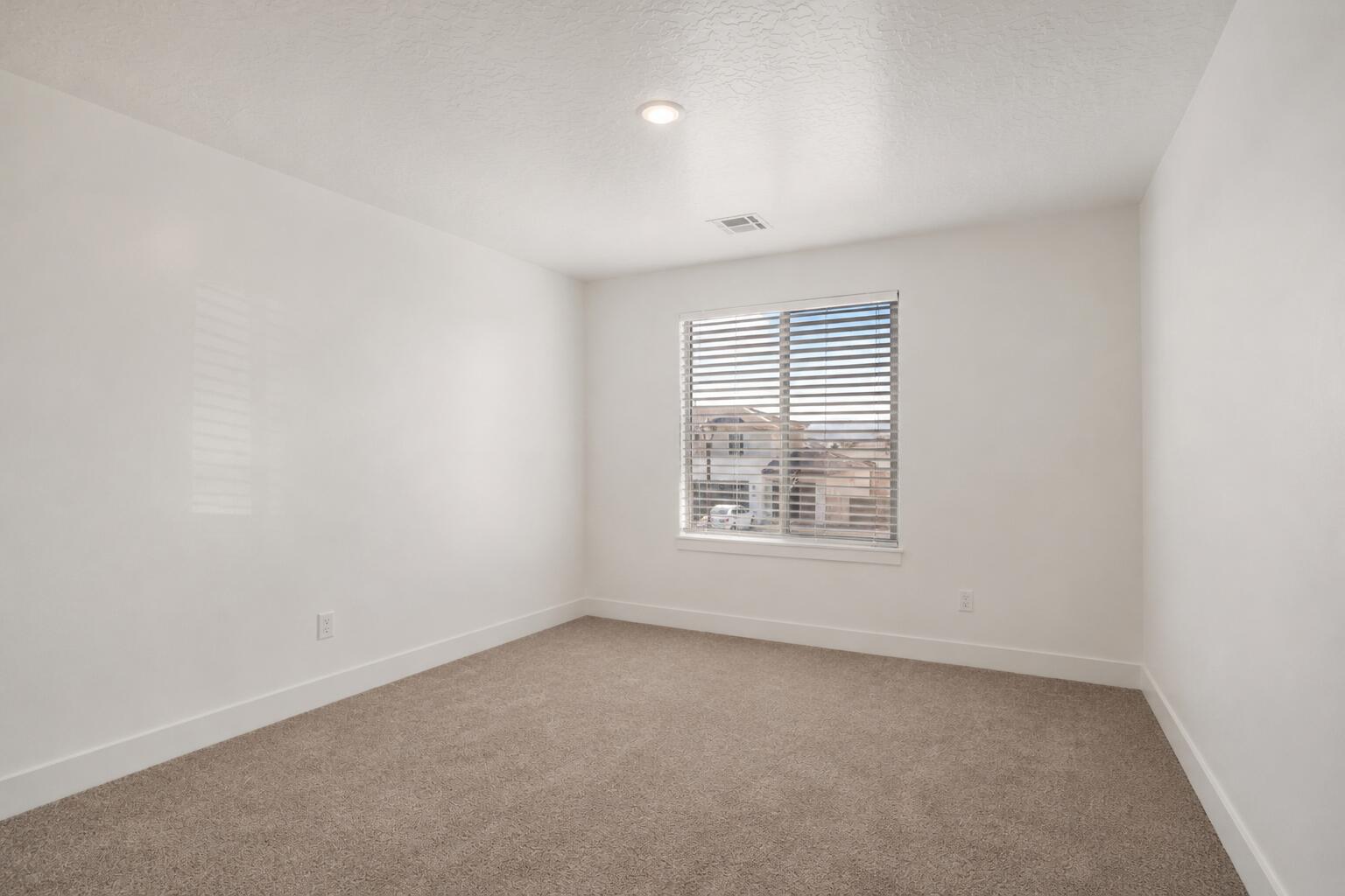 RED PINE - Residential