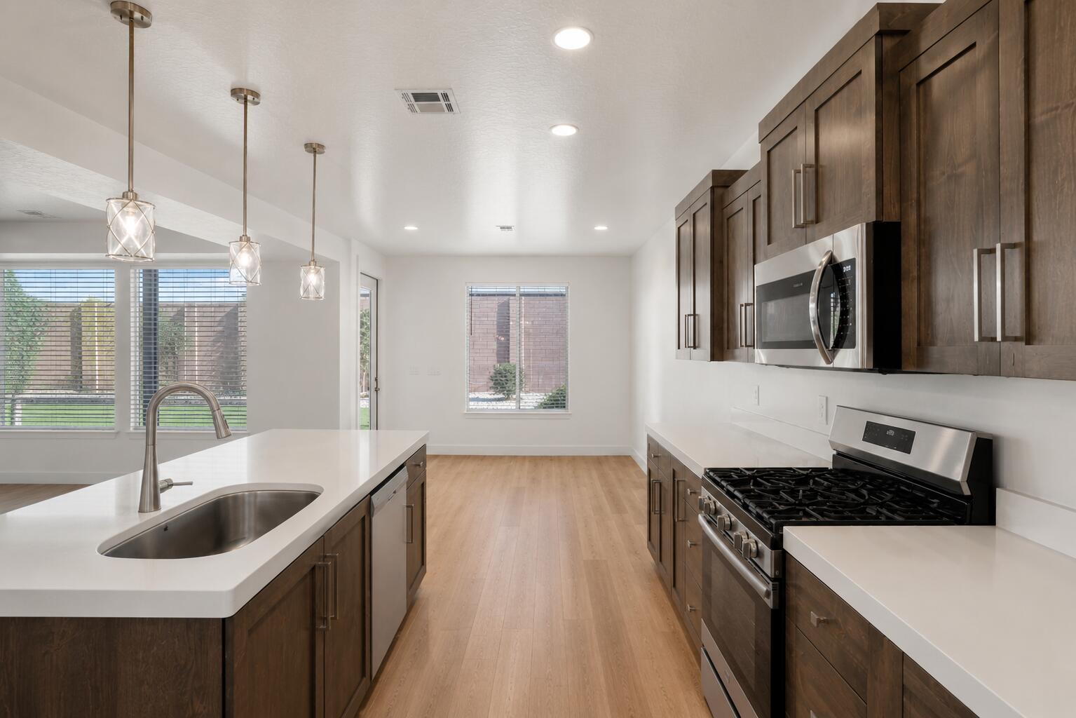 RED PINE - Residential