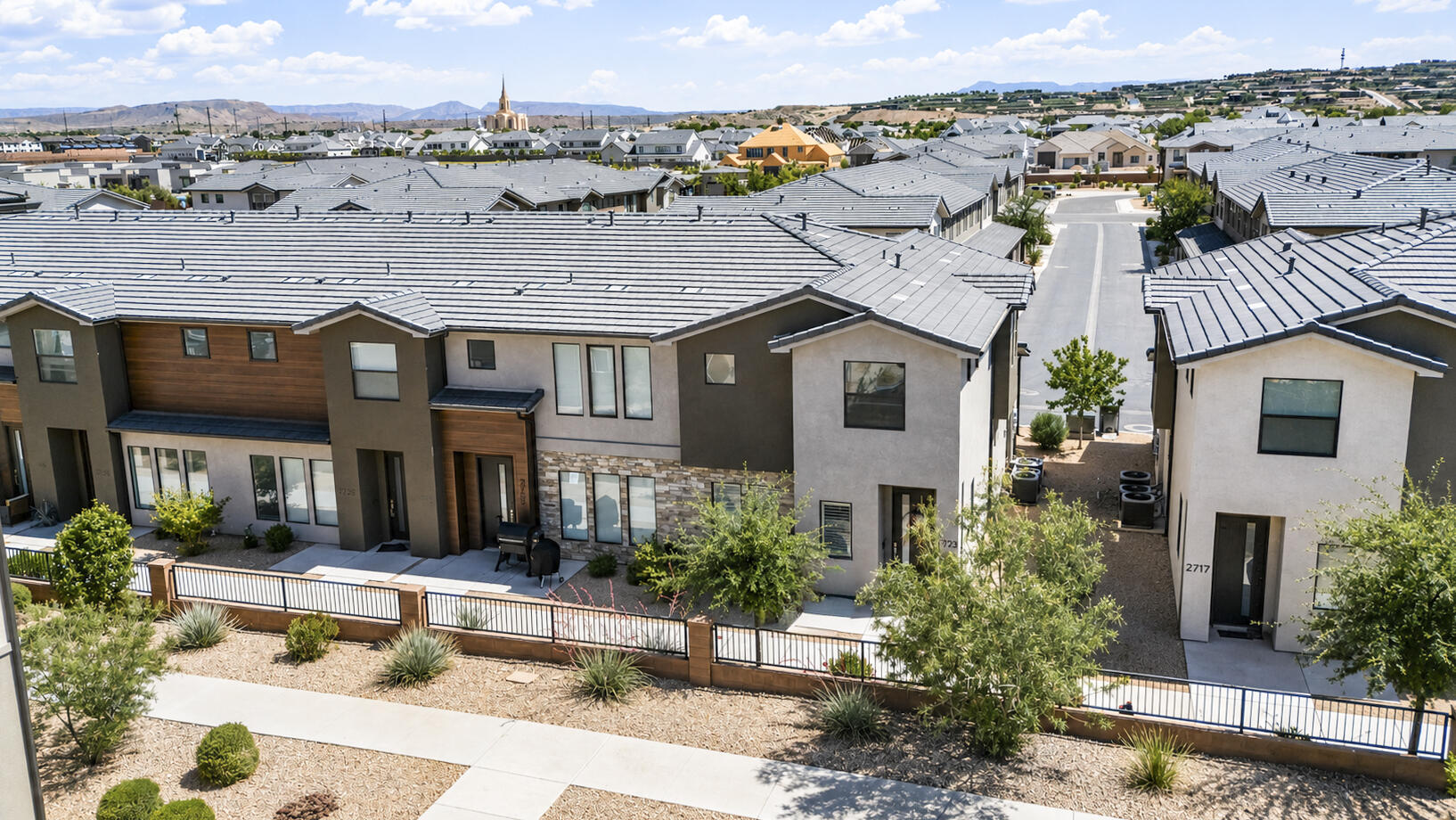 Modern 3-bedroom, 2.5-bath townhome built in 2020 in the heart of St. George. This two-level home features an open-concept layout, spacious living area, and a 2-car garage with extra
storage. The primary suite includes a private bath and walk-in closet, while two additional bedrooms offer flexibility for guests, family, or a home office.
Conveniently located near shopping, dining, schools, parks, hiking trails, and freeway access. HOA amenities include a community pool and low-maintenance living. Ideal as a primary
residence, second home, or investment property in one of St. George's most desirable locations.