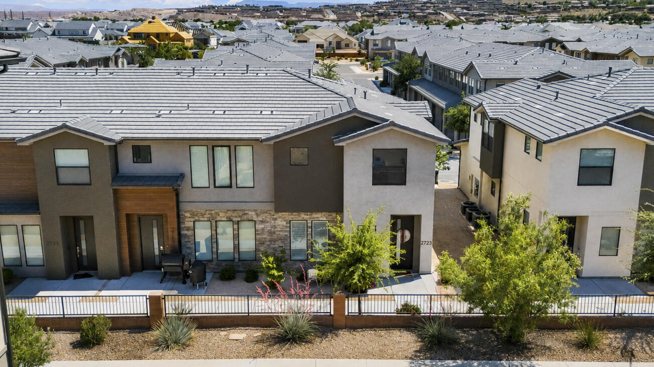Modern 3-bedroom, 2.5-bath townhome built in 2020 in the heart of St. George. This two-level home features an open-concept layout, spacious living area, and a 2-car garage with extra
storage. The primary suite includes a private bath and walk-in closet, while two additional bedrooms offer flexibility for guests, family, or a home office.
Conveniently located near shopping, dining, schools, parks, hiking trails, and freeway access. HOA amenities include a community pool and low-maintenance living. Ideal as a primary
residence, second home, or investment property in one of St. George's most desirable locations.