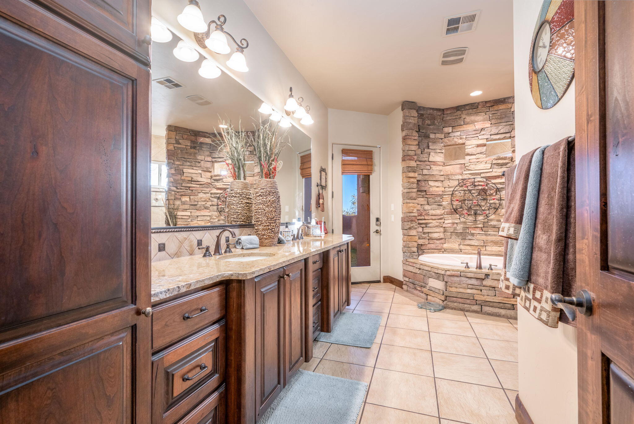 KACHINA CLIFFS AT ENTRADA - Residential