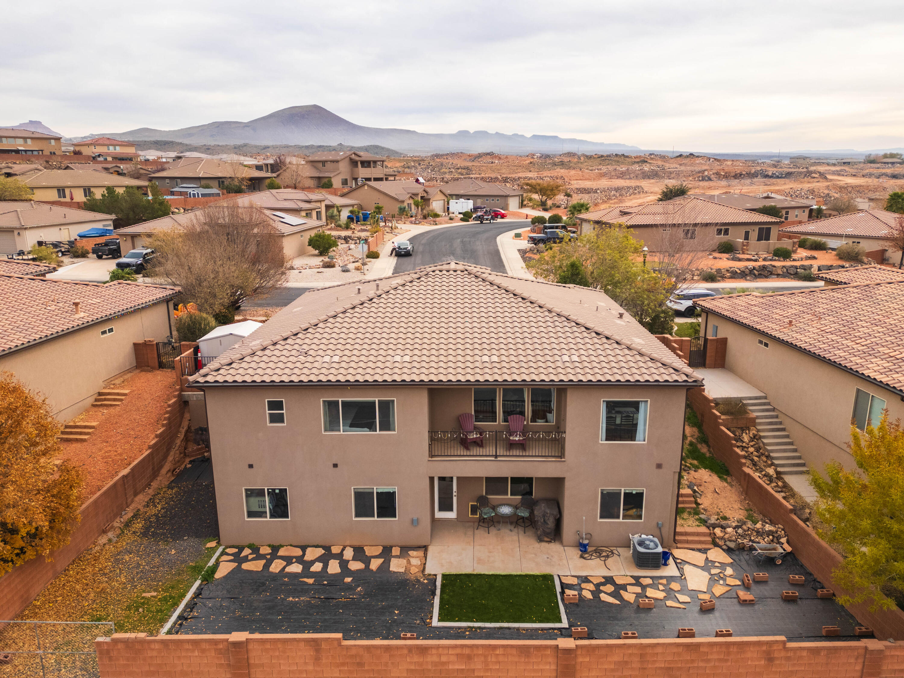 CORONADO RIDGE - Residential
