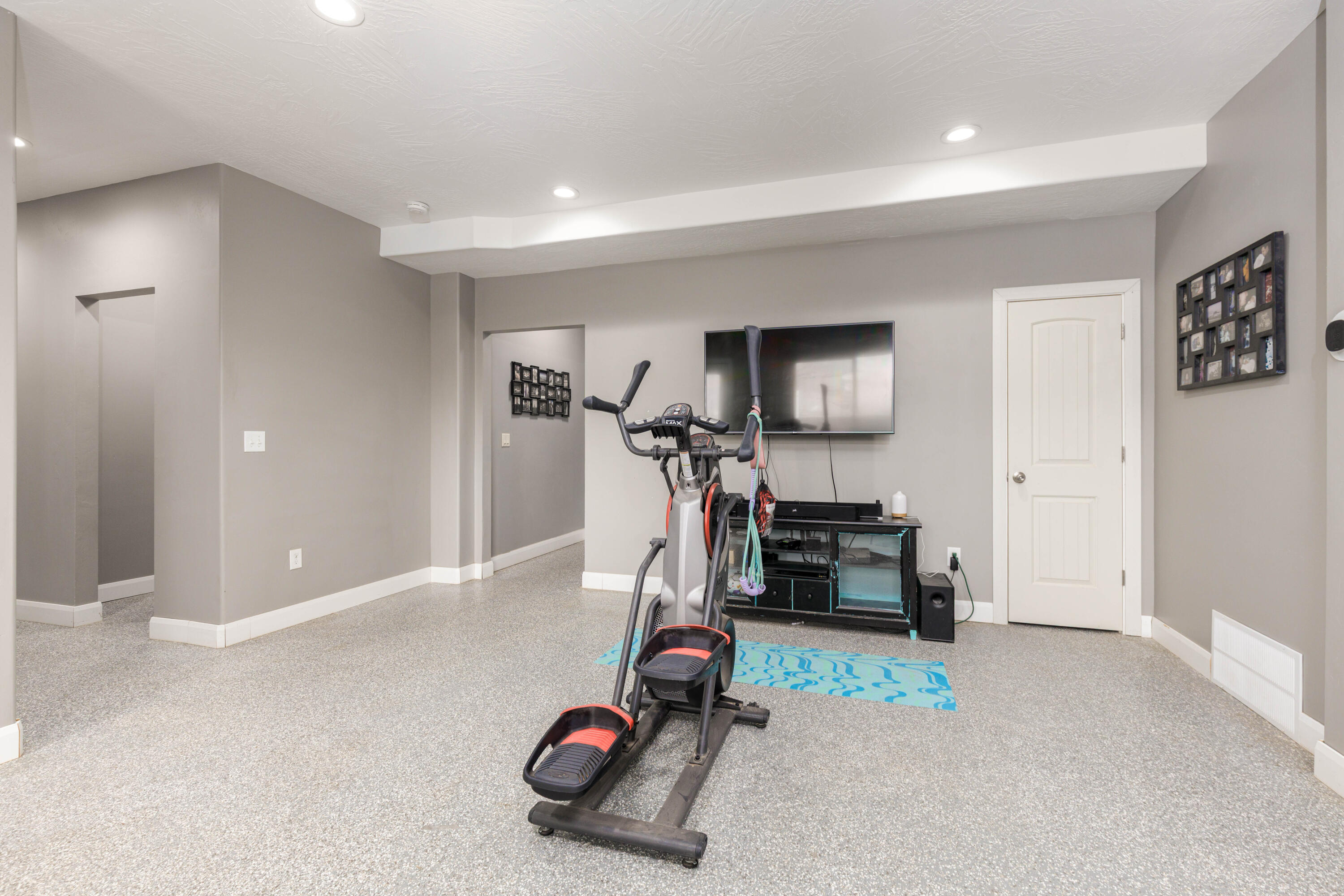 CORONADO RIDGE - Residential