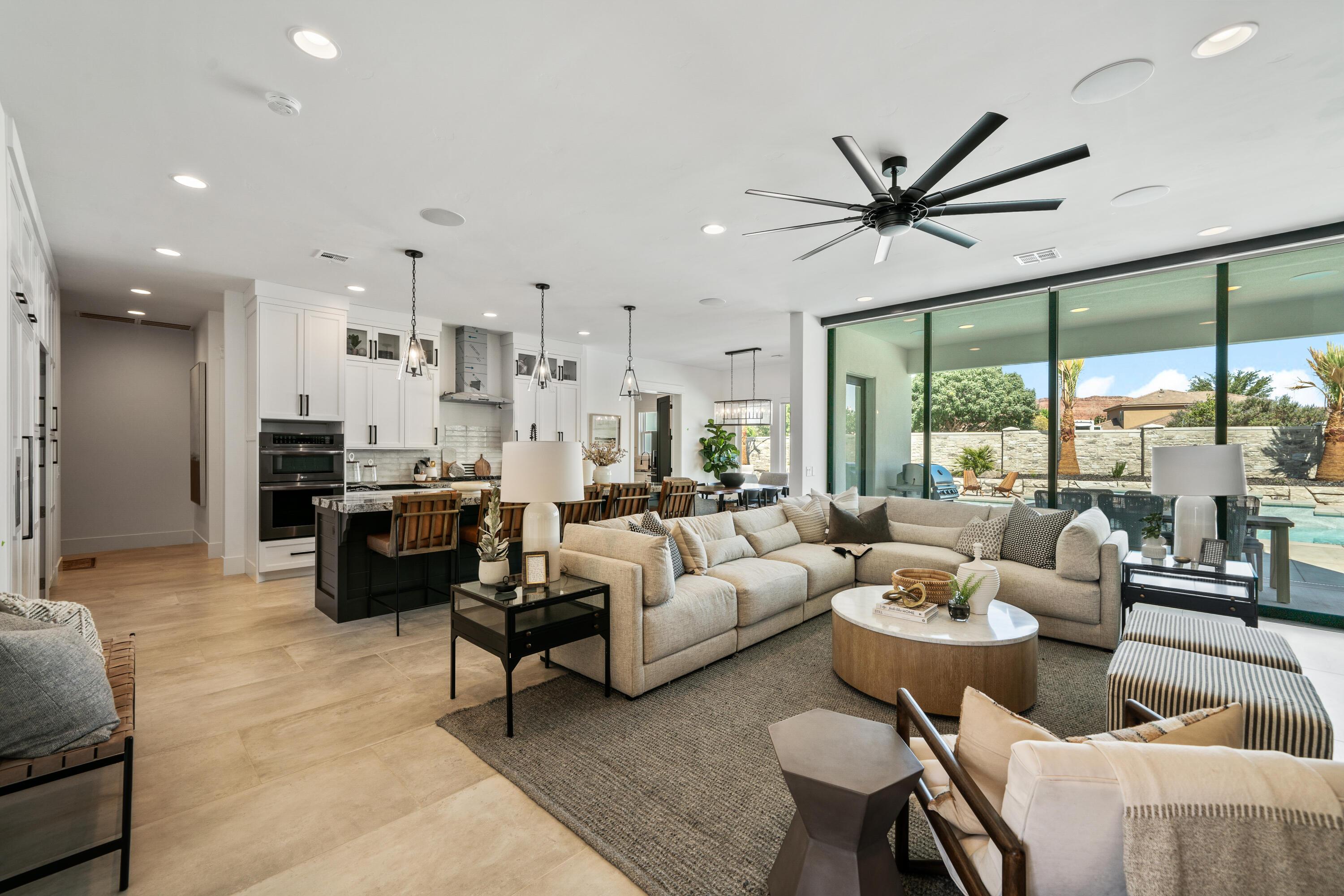 HAWKEYE POINTE SUB - Residential