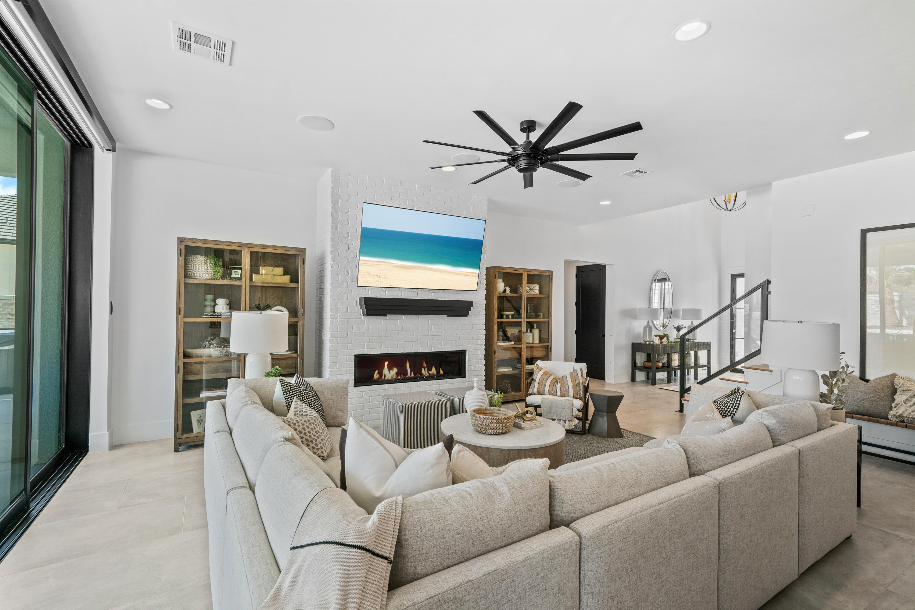HAWKEYE POINTE SUB - Residential