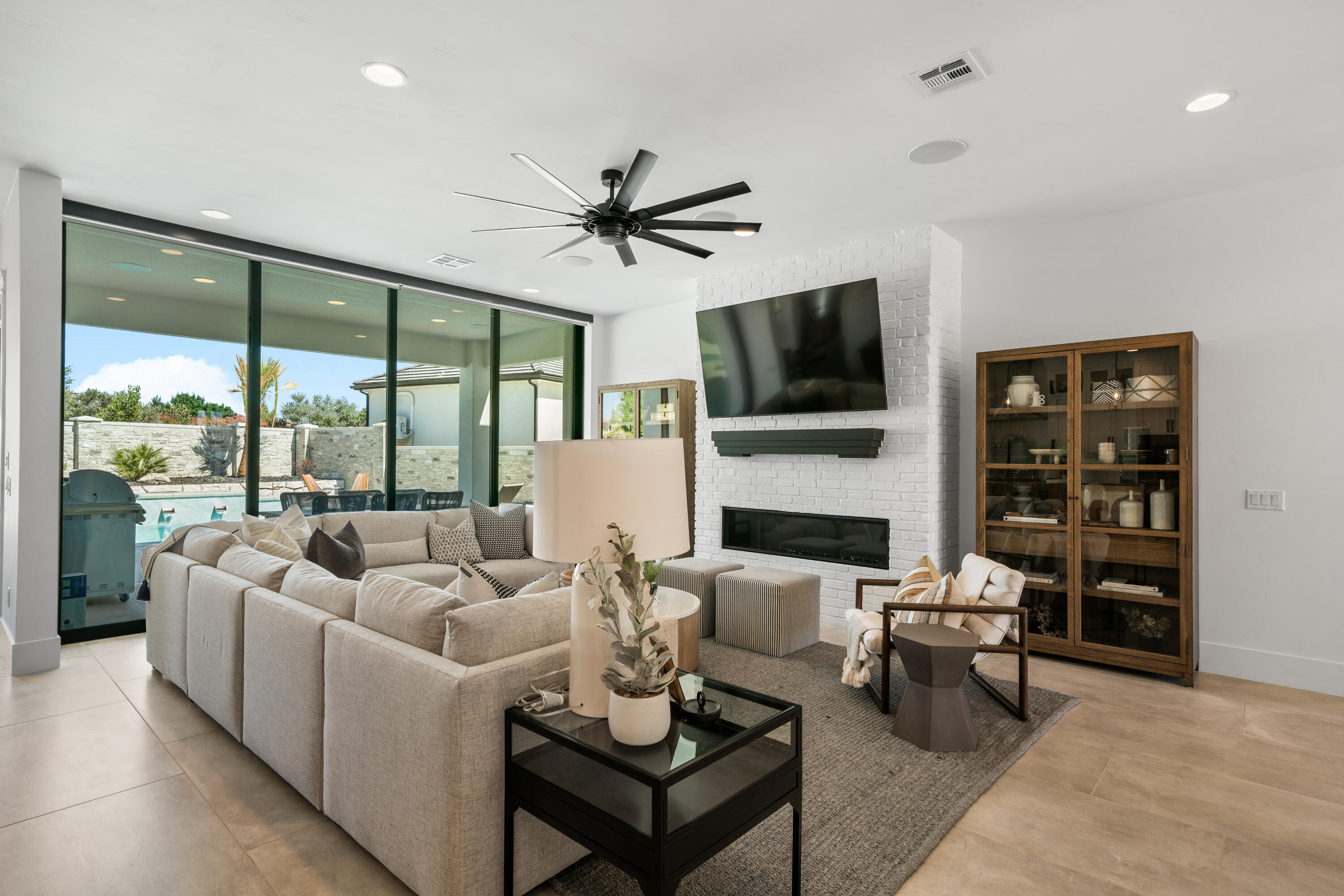 HAWKEYE POINTE SUB - Residential