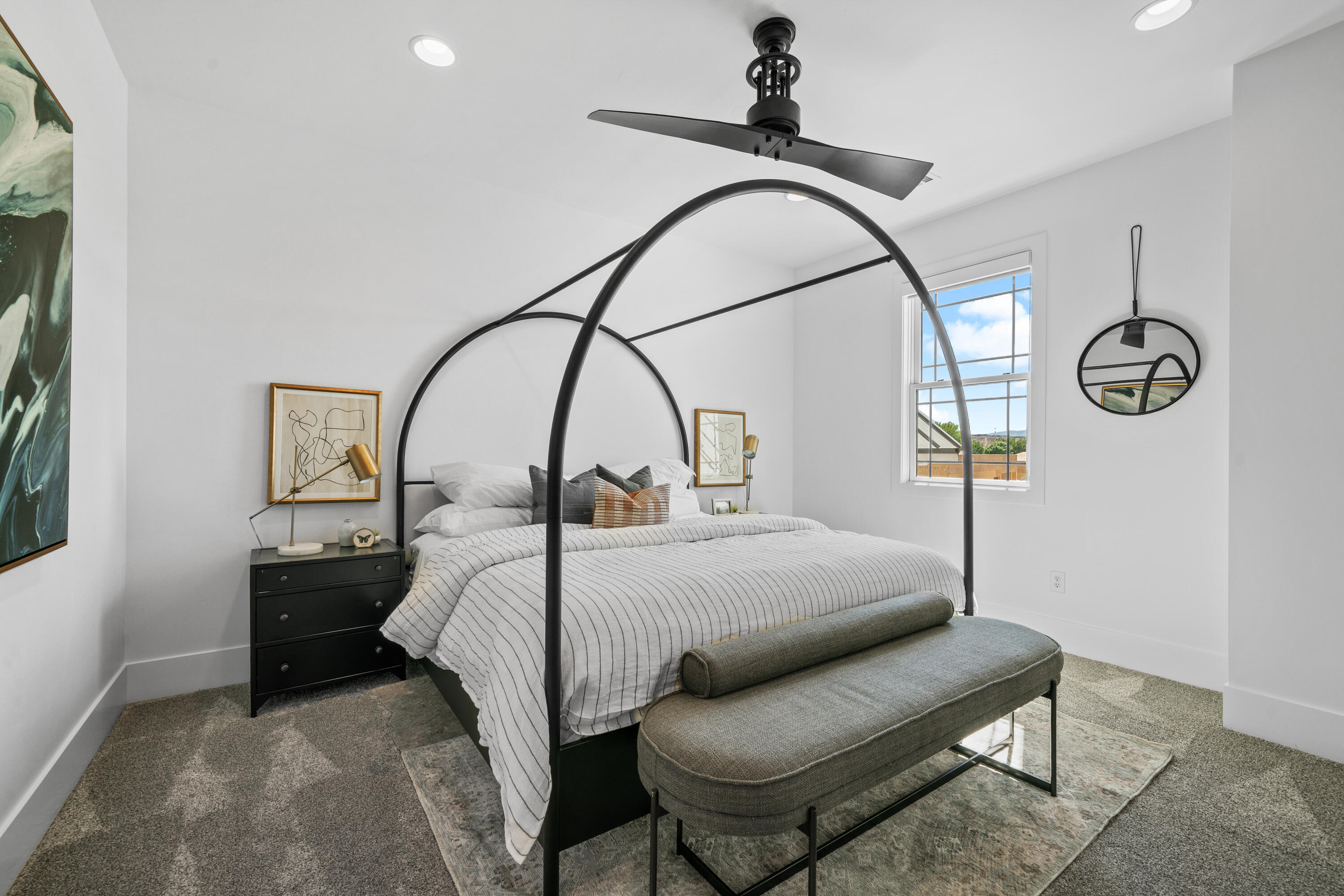 HAWKEYE POINTE SUB - Residential