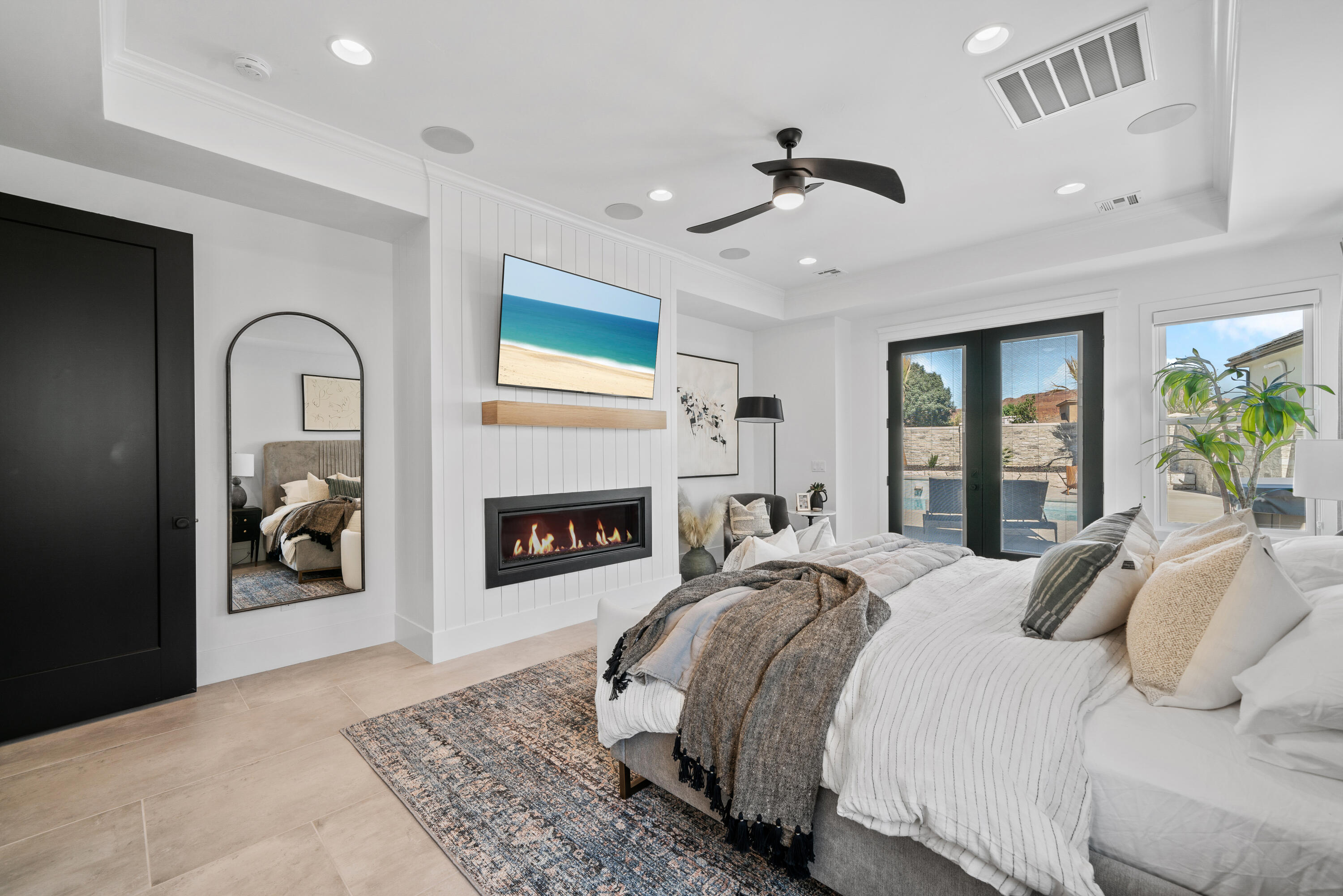 HAWKEYE POINTE SUB - Residential