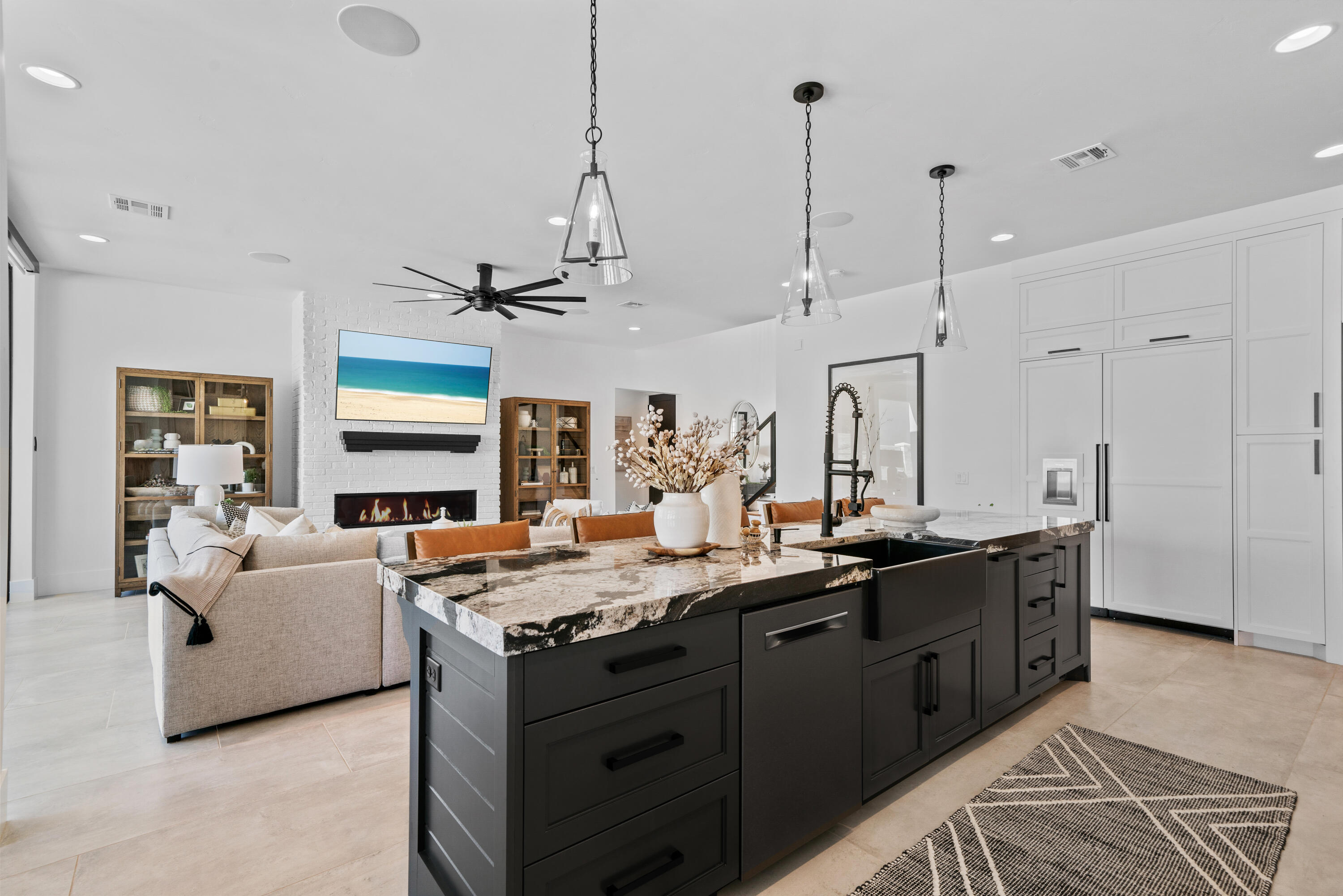 HAWKEYE POINTE SUB - Residential