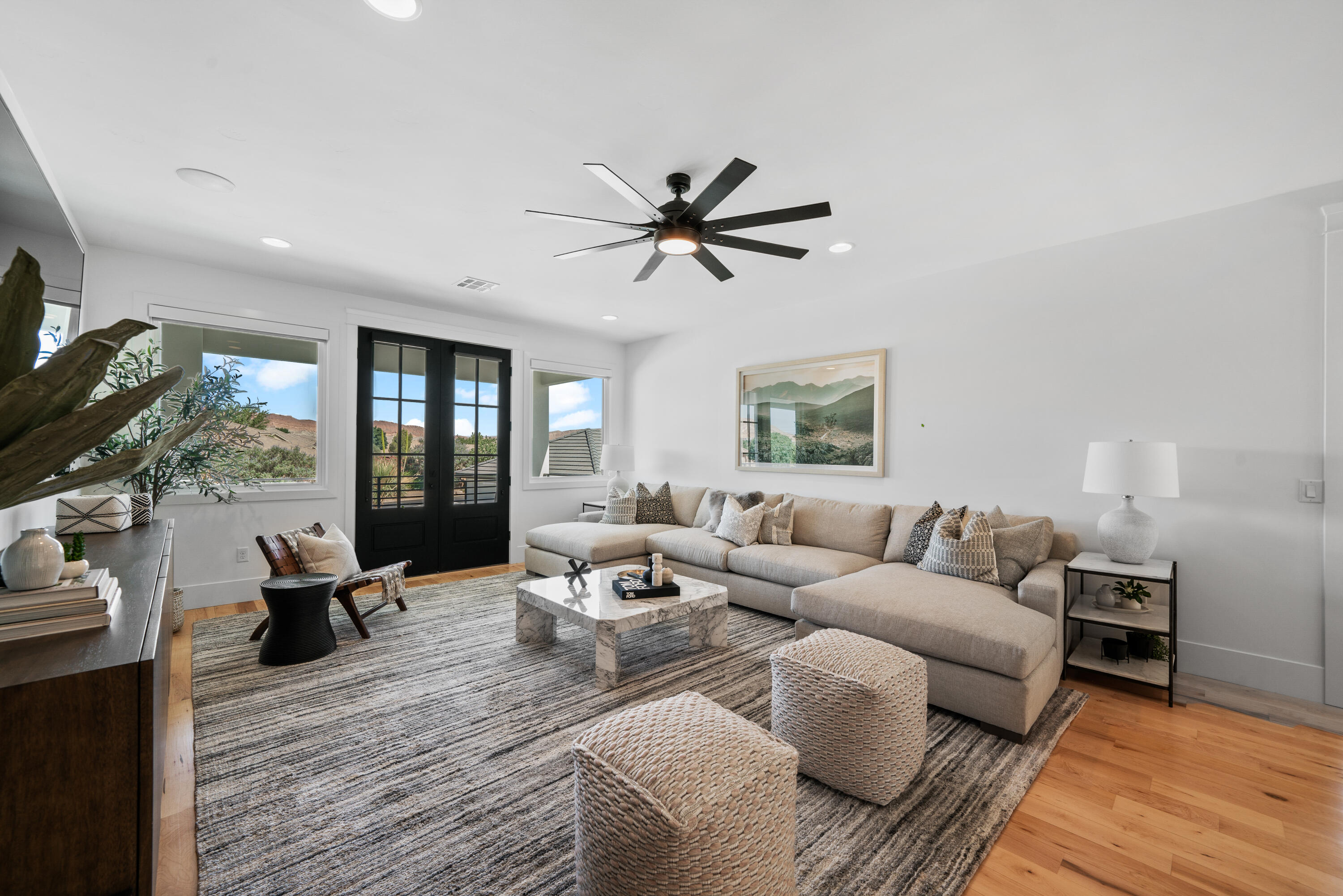 HAWKEYE POINTE SUB - Residential