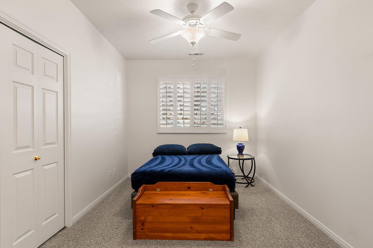 RIDGEPOINTE - Residential