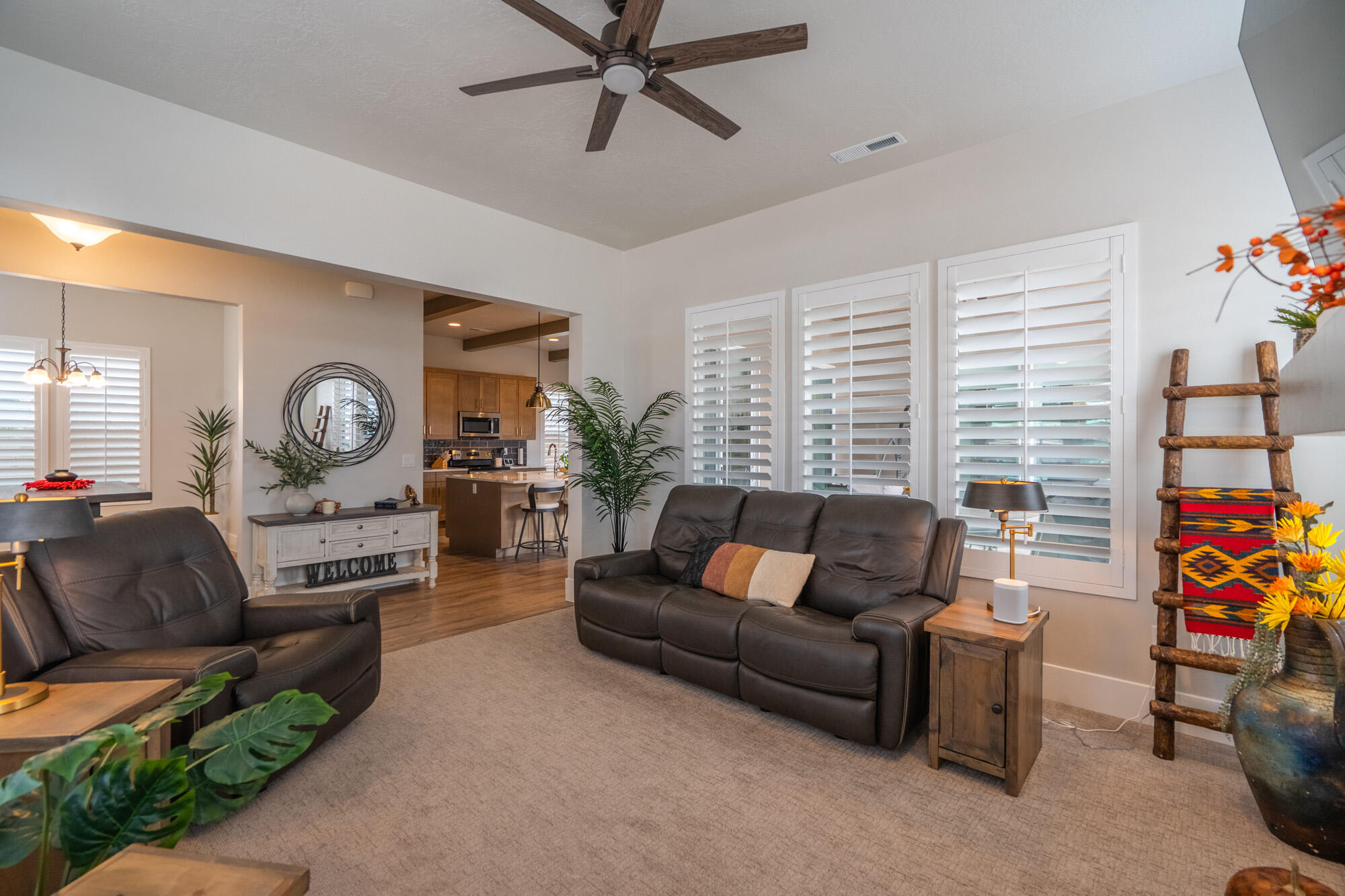 DESERT COLOR AUBURN HILLS - Residential