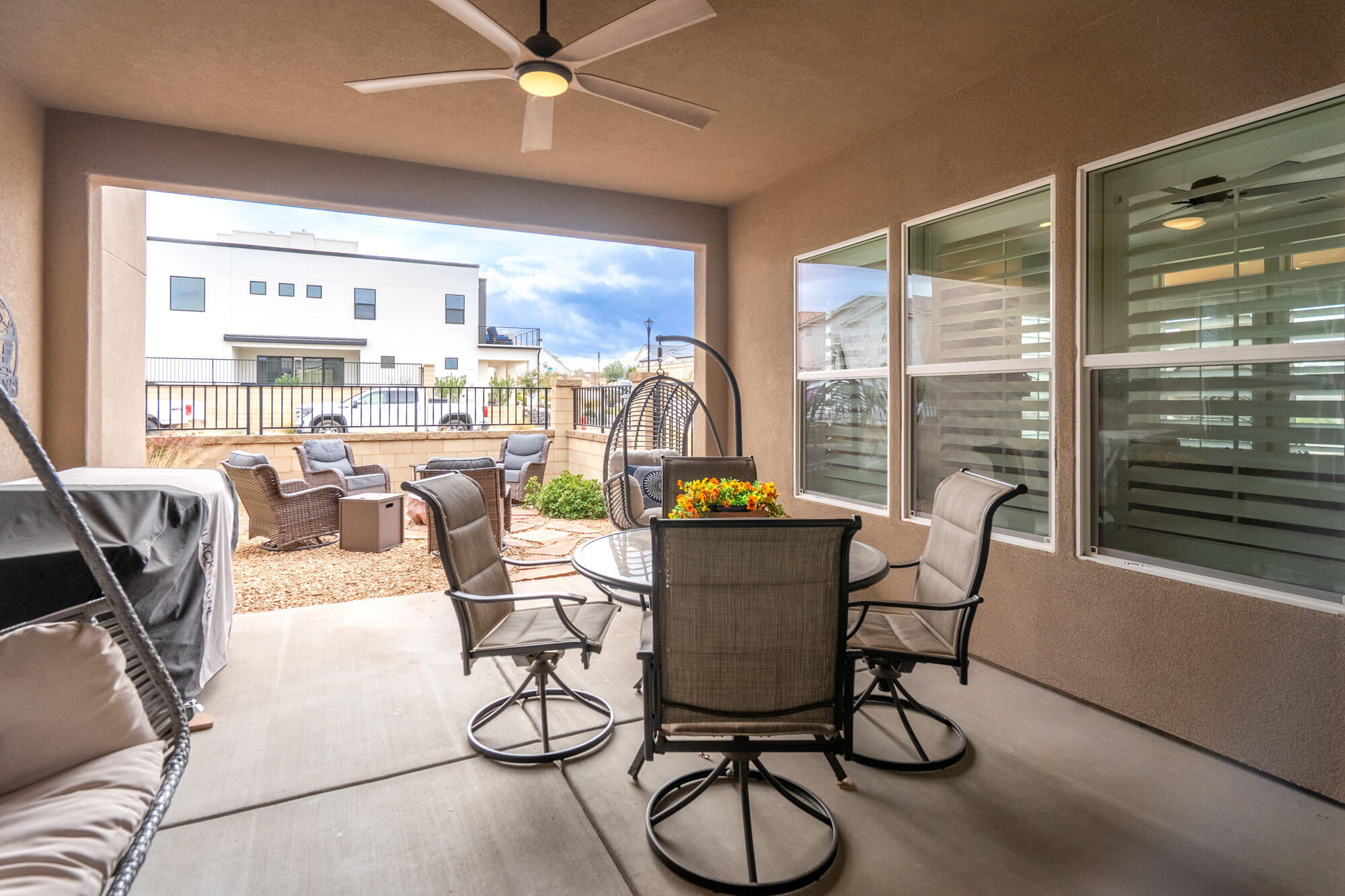 DESERT COLOR AUBURN HILLS - Residential