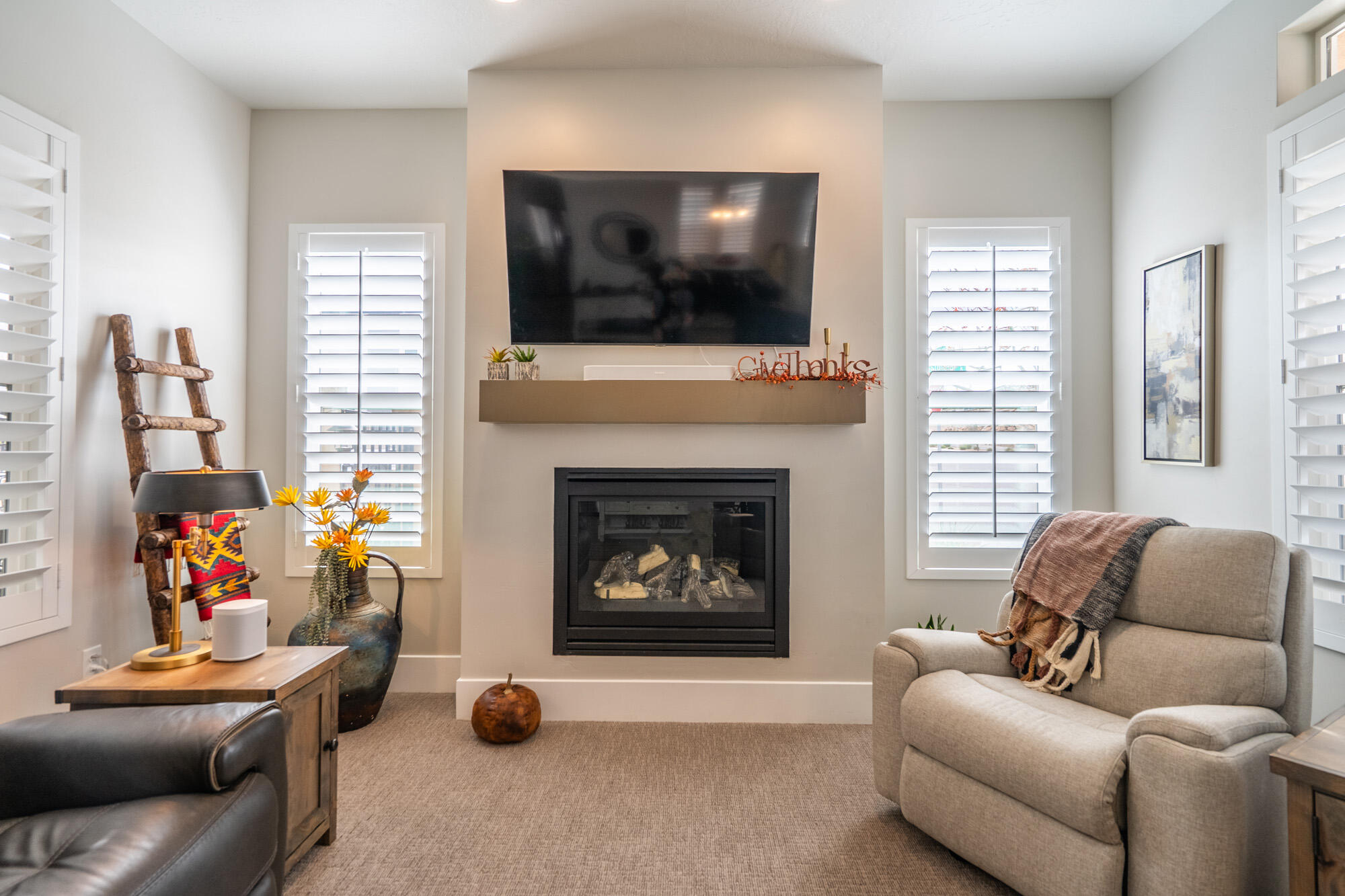 DESERT COLOR AUBURN HILLS - Residential