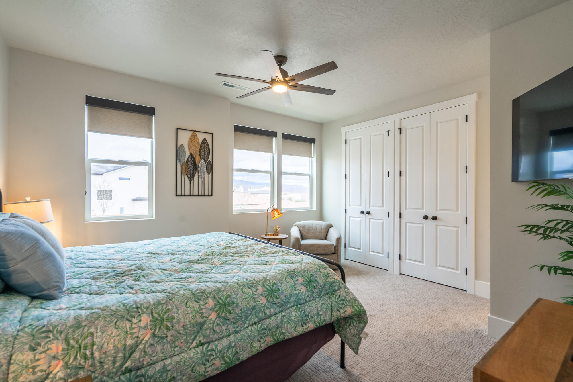 DESERT COLOR AUBURN HILLS - Residential