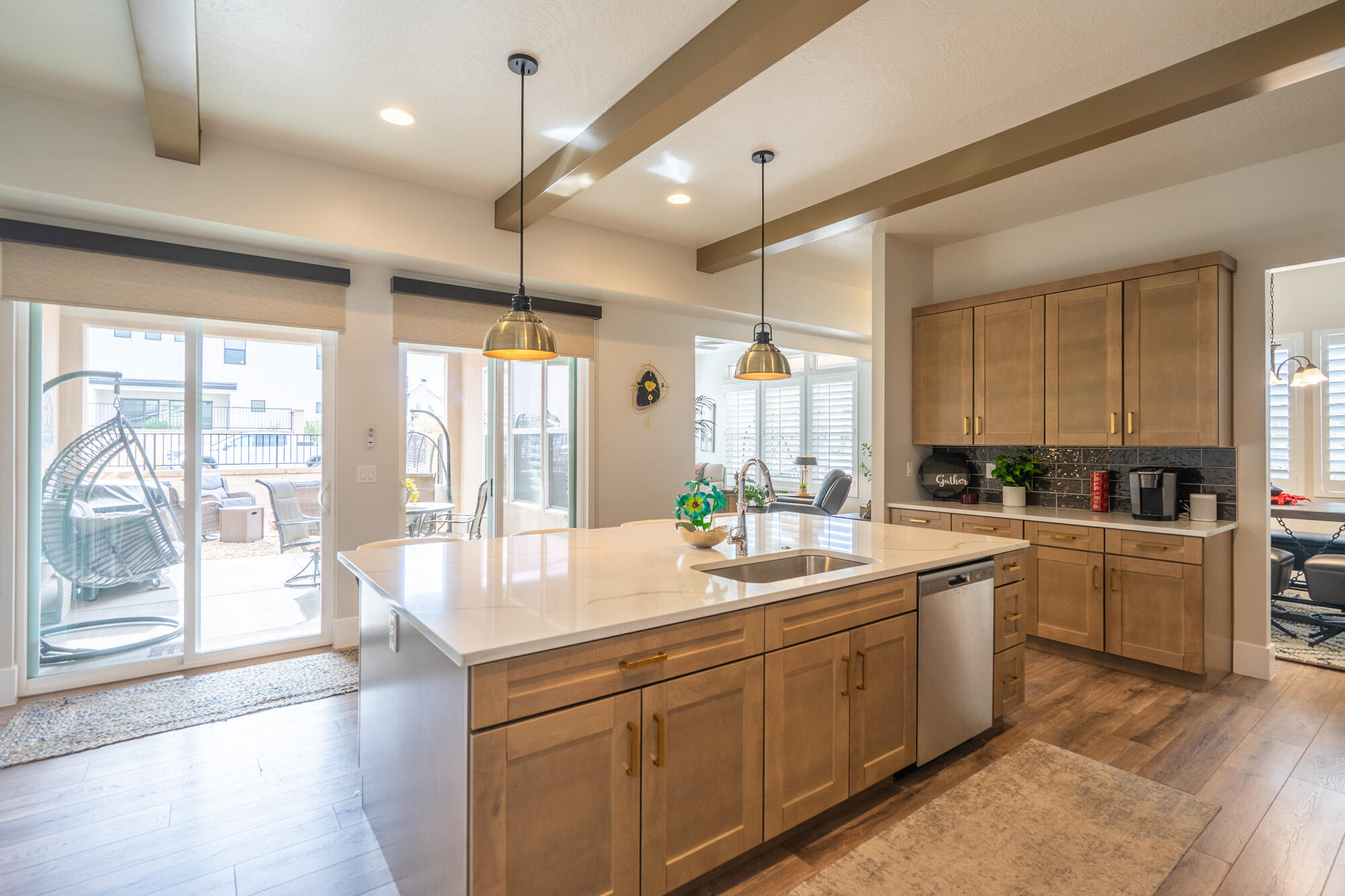 DESERT COLOR AUBURN HILLS - Residential