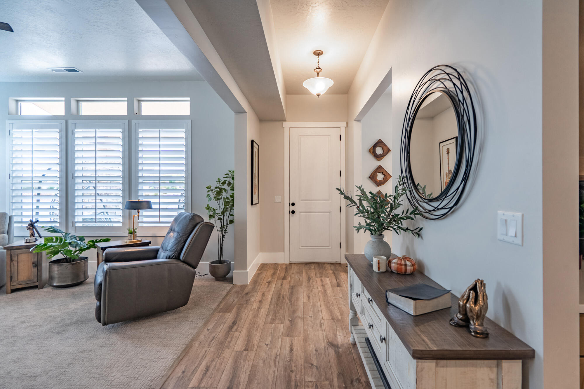 DESERT COLOR AUBURN HILLS - Residential