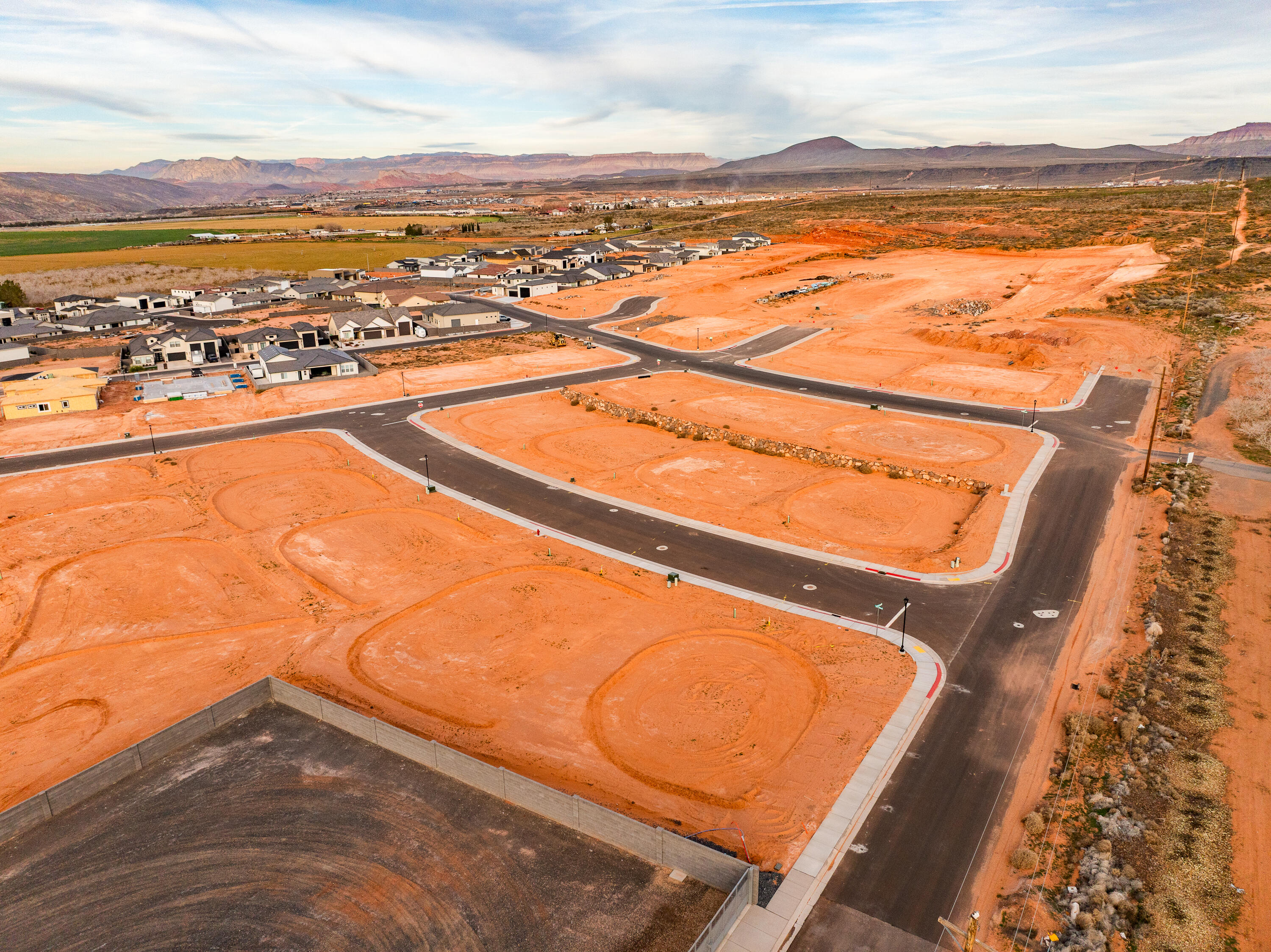 SAND HOLLOW VILLAGE - Land