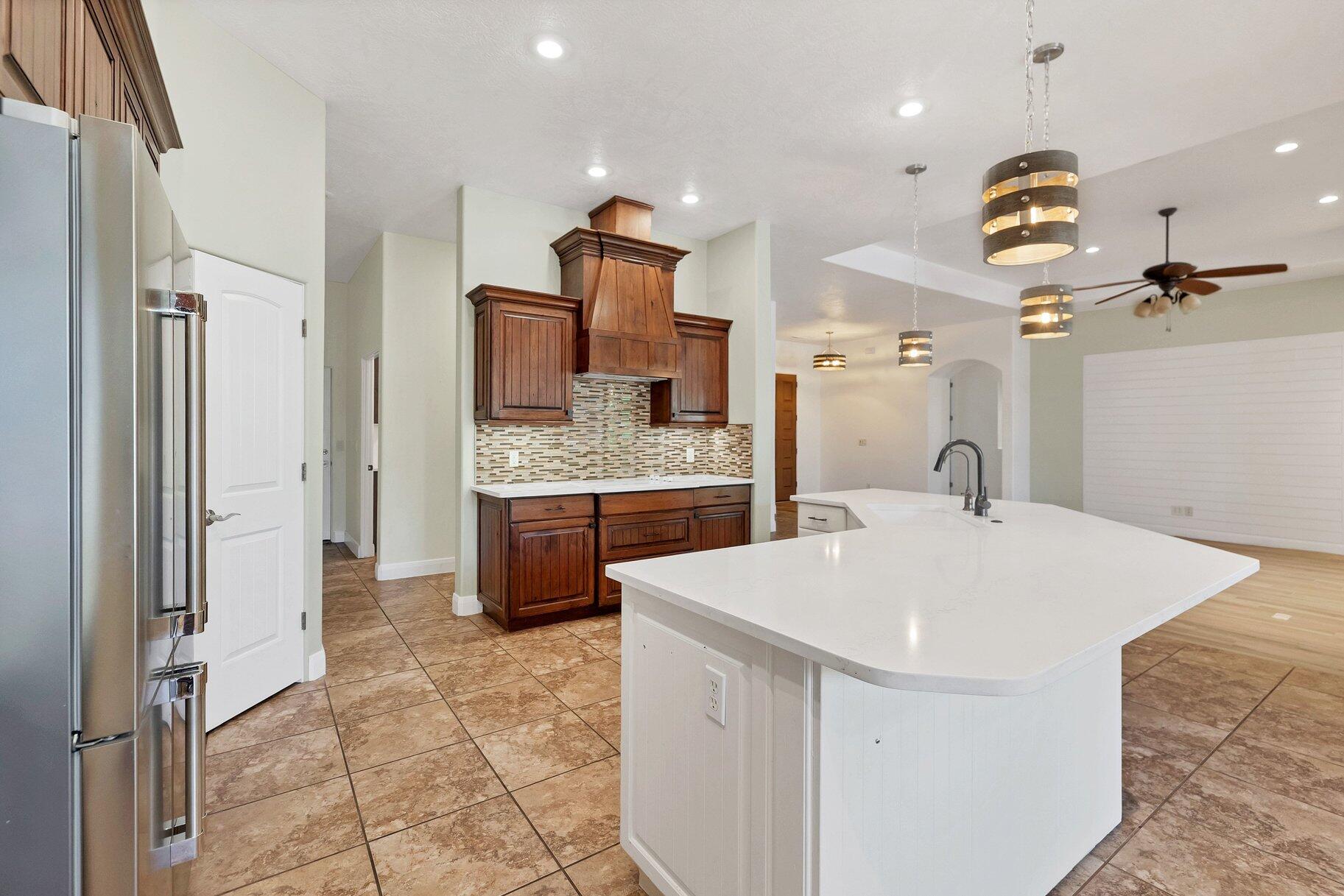 HERITAGE FIELDS - Residential