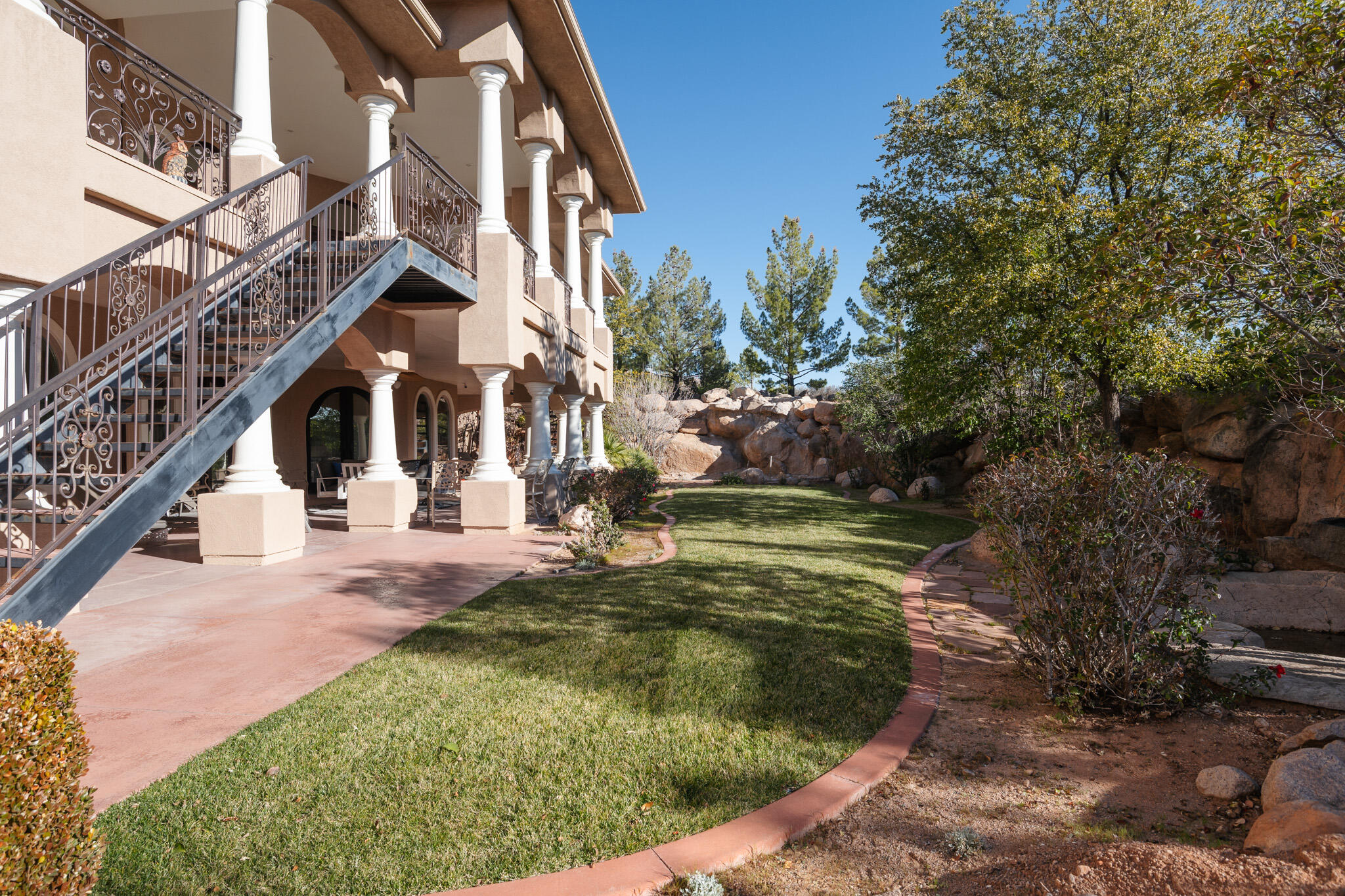 SILVER REEF HIGHLANDS - Residential