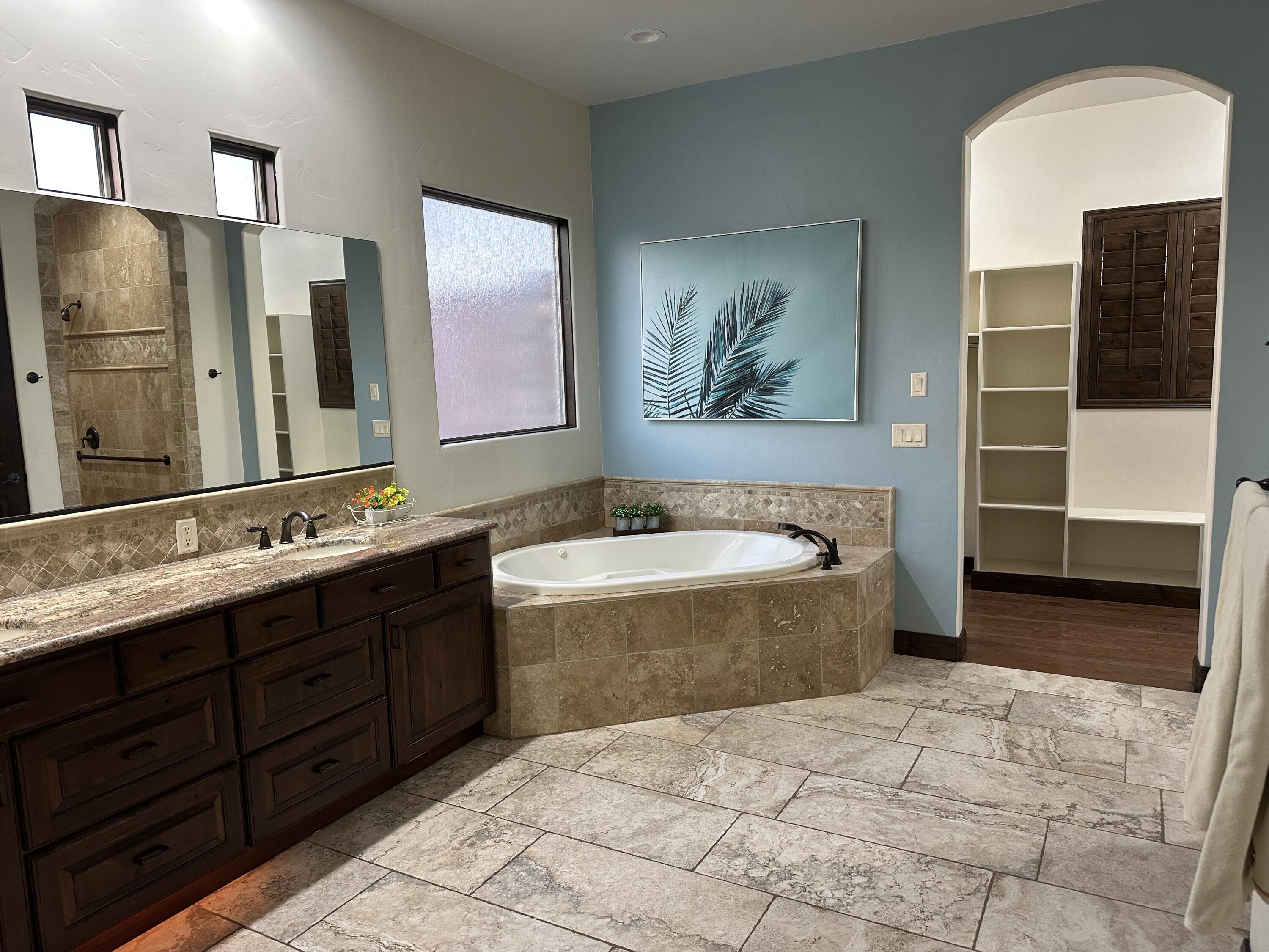 STONE VALLEY ESTATES - Residential