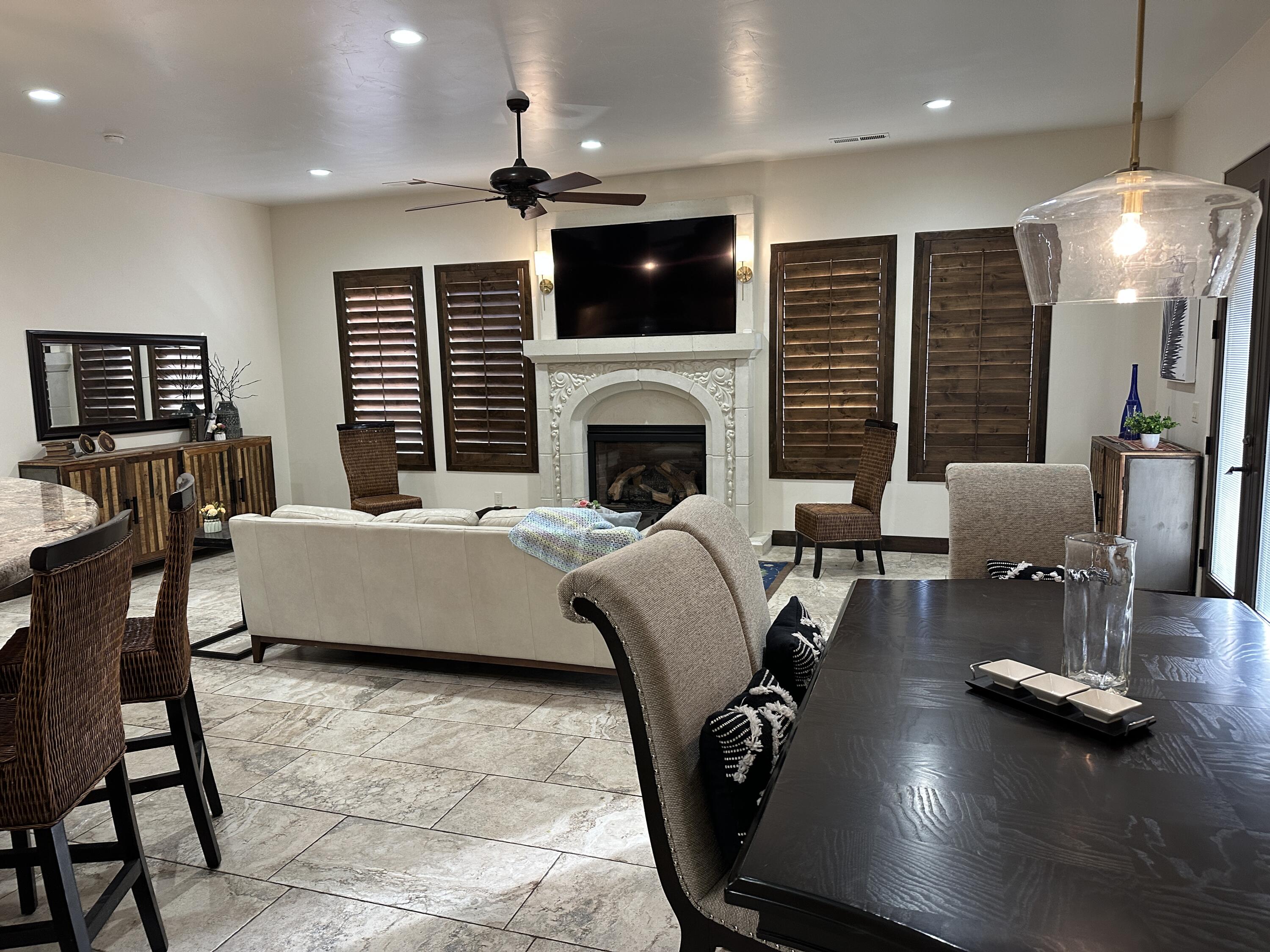 STONE VALLEY ESTATES - Residential