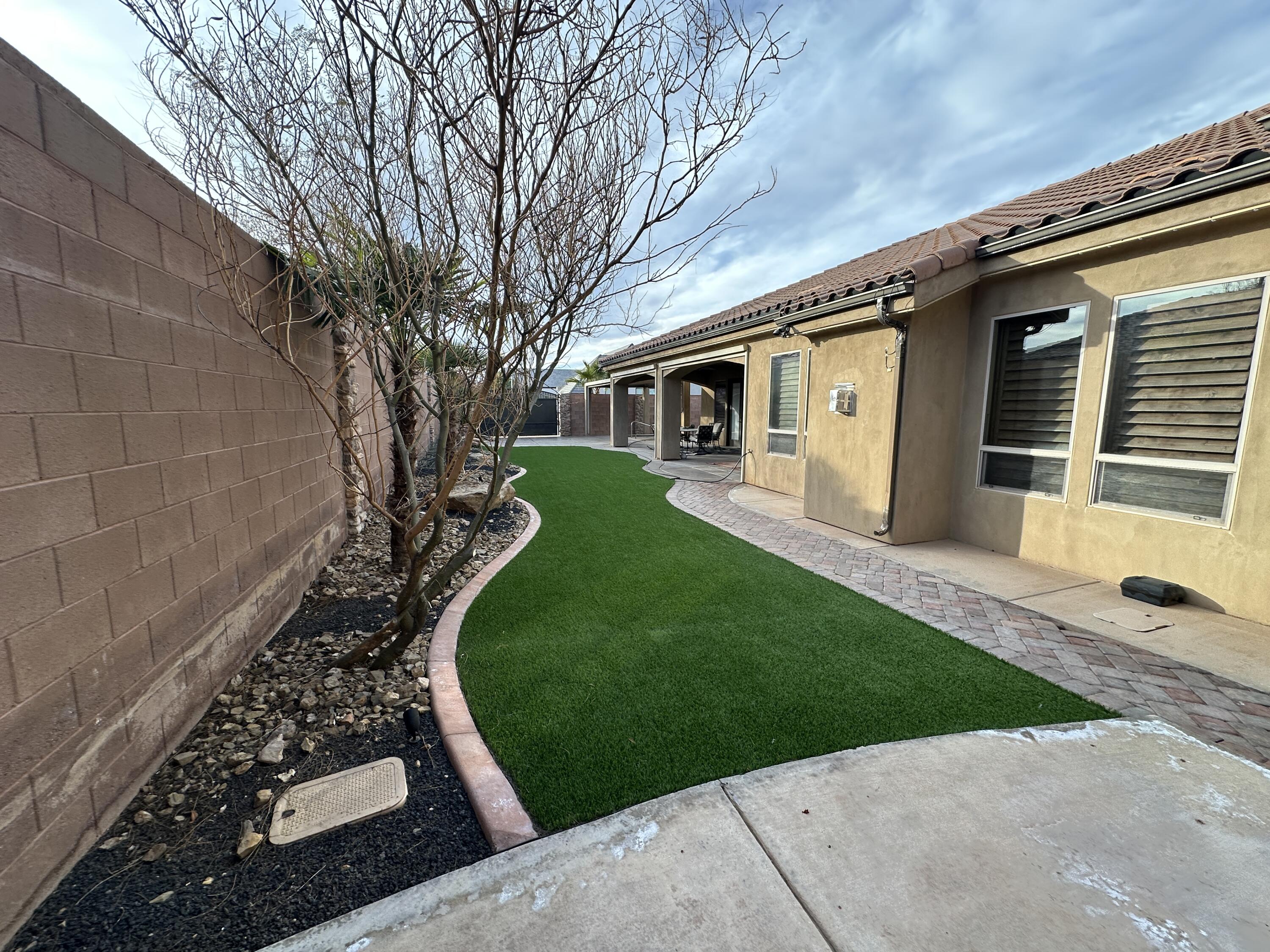 STONE VALLEY ESTATES - Residential