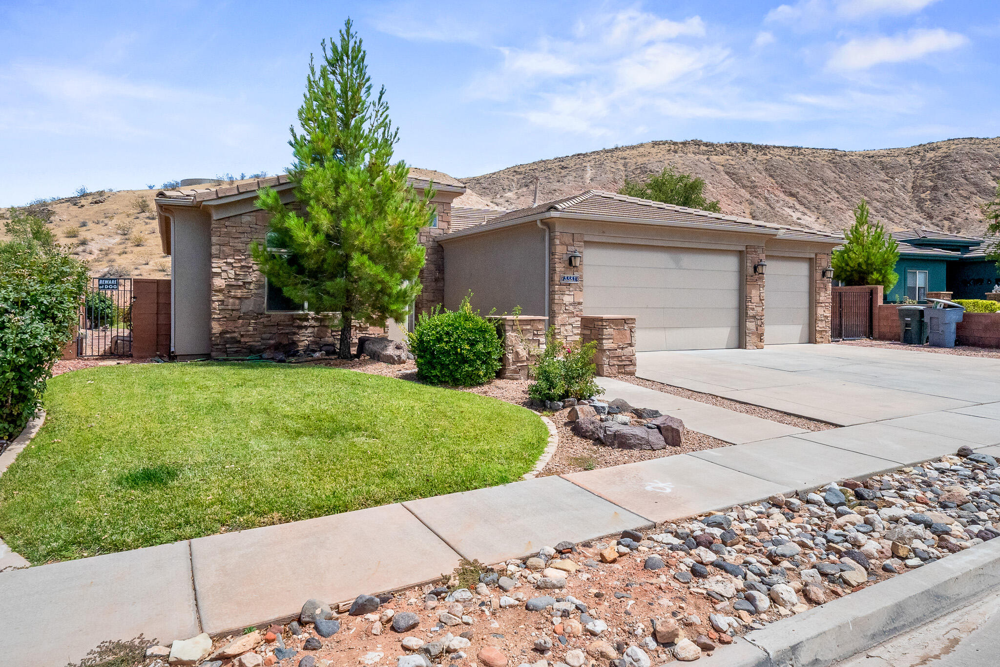 DESERT HILLS - Residential