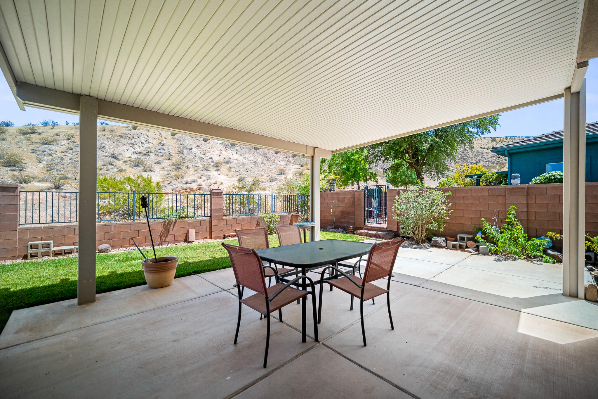 DESERT HILLS - Residential