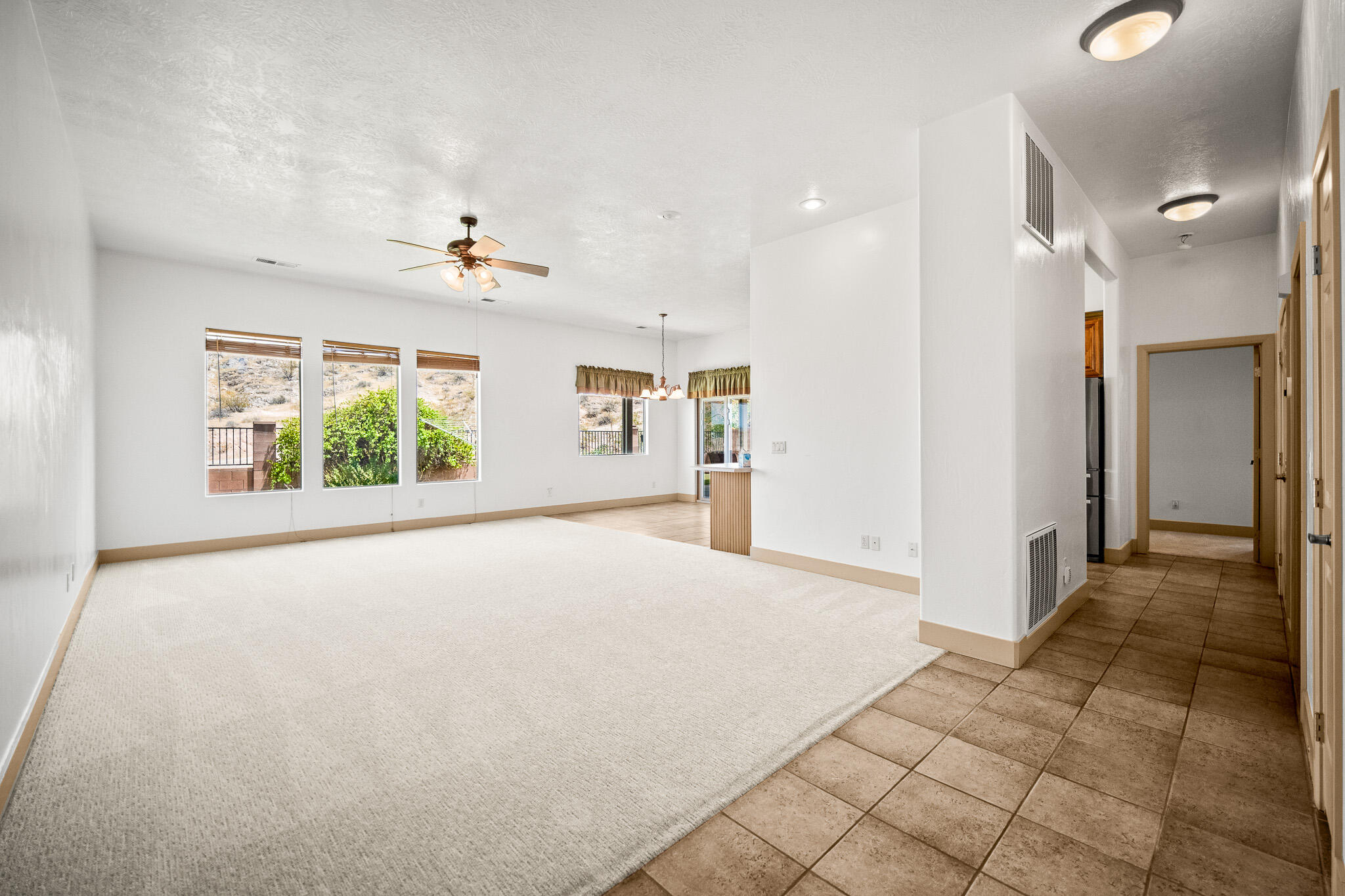 DESERT HILLS - Residential