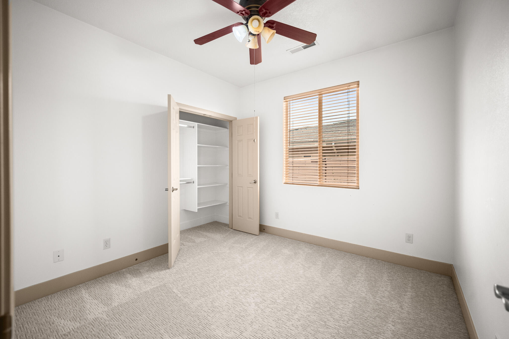DESERT HILLS - Residential