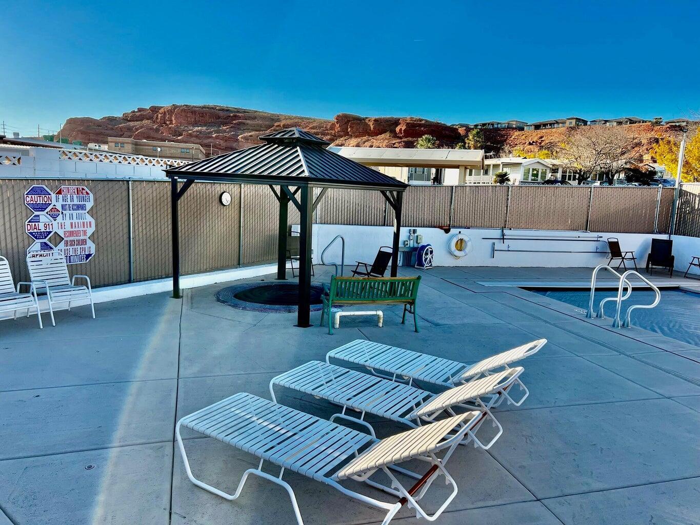 CANYON BREEZE RV RESORT - Residential