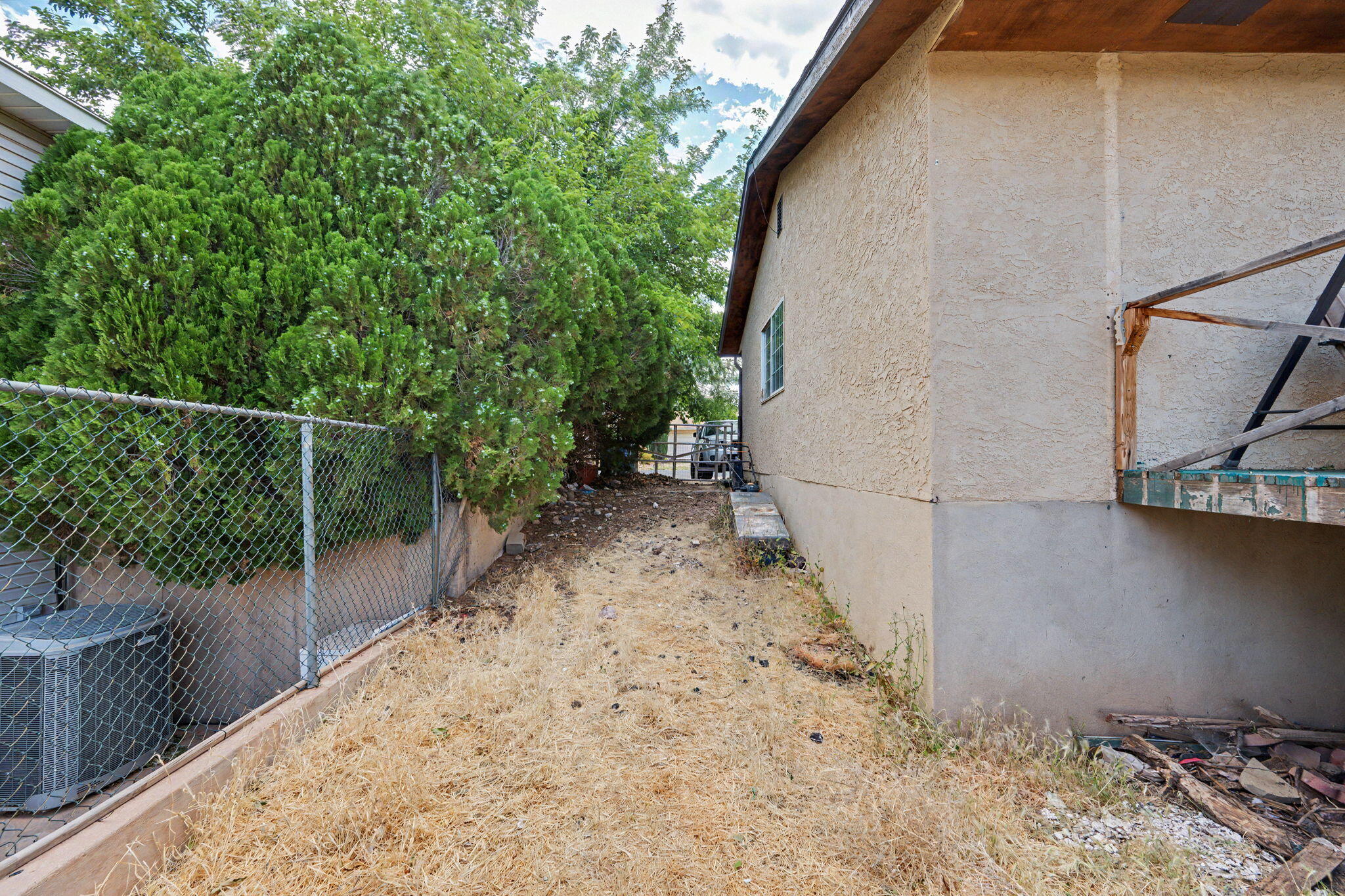 CRESTVIEW VILLAGE - Residential