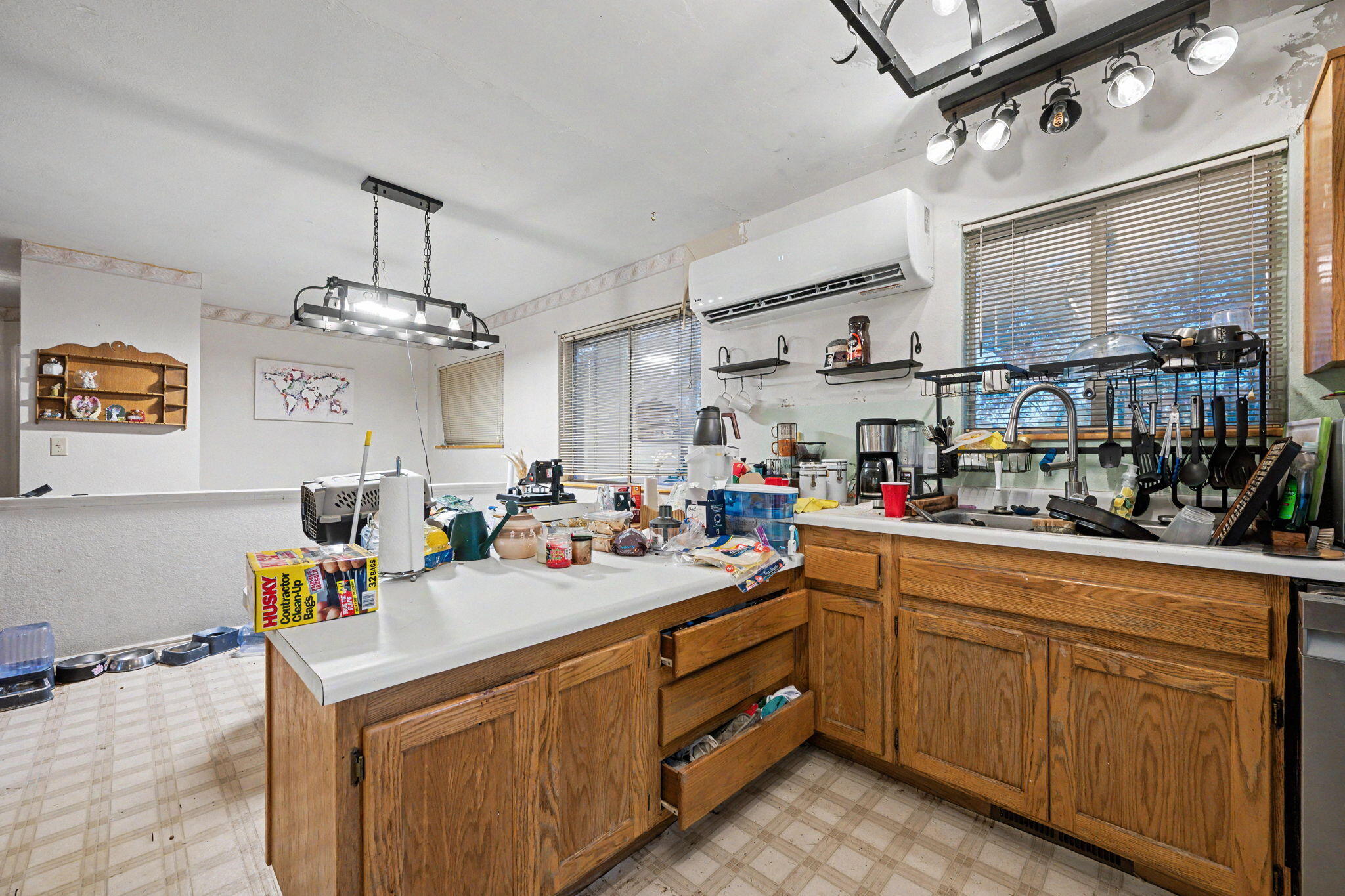 CRESTVIEW VILLAGE - Residential