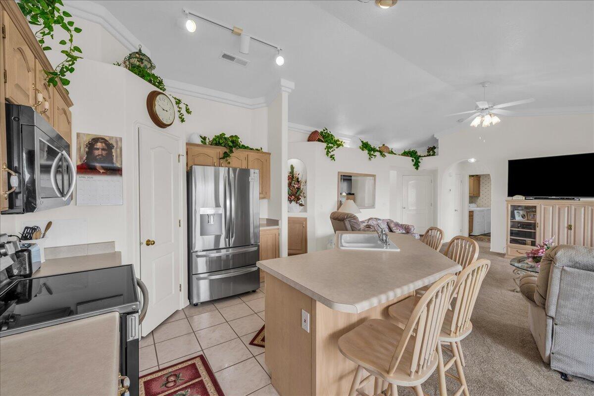 WEST SPRINGS TOWNHOMES - Residential