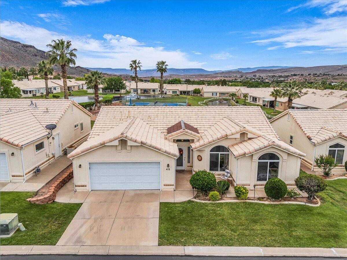 WEST SPRINGS TOWNHOMES - Residential