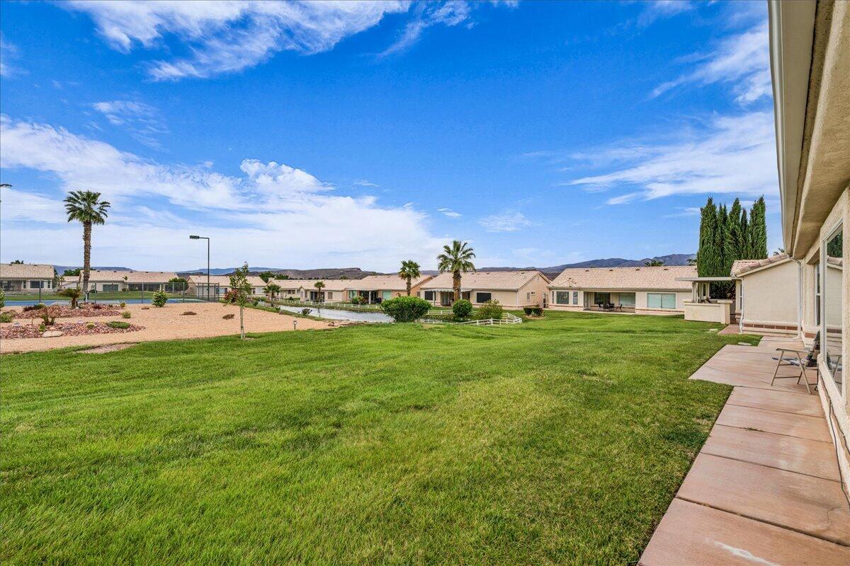 WEST SPRINGS TOWNHOMES - Residential