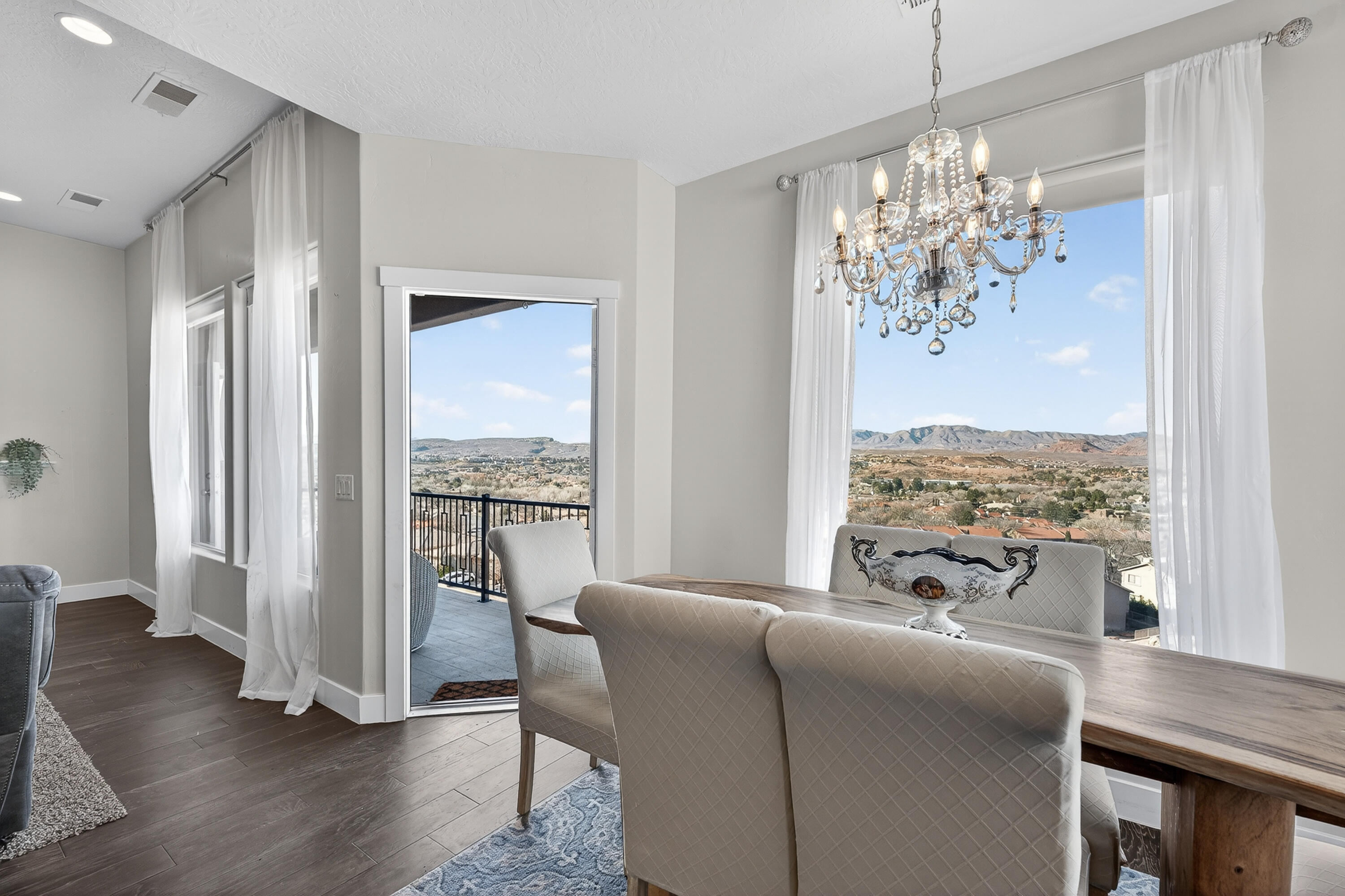 SHADOW MOUNTAIN TOWNHOMES - Residential