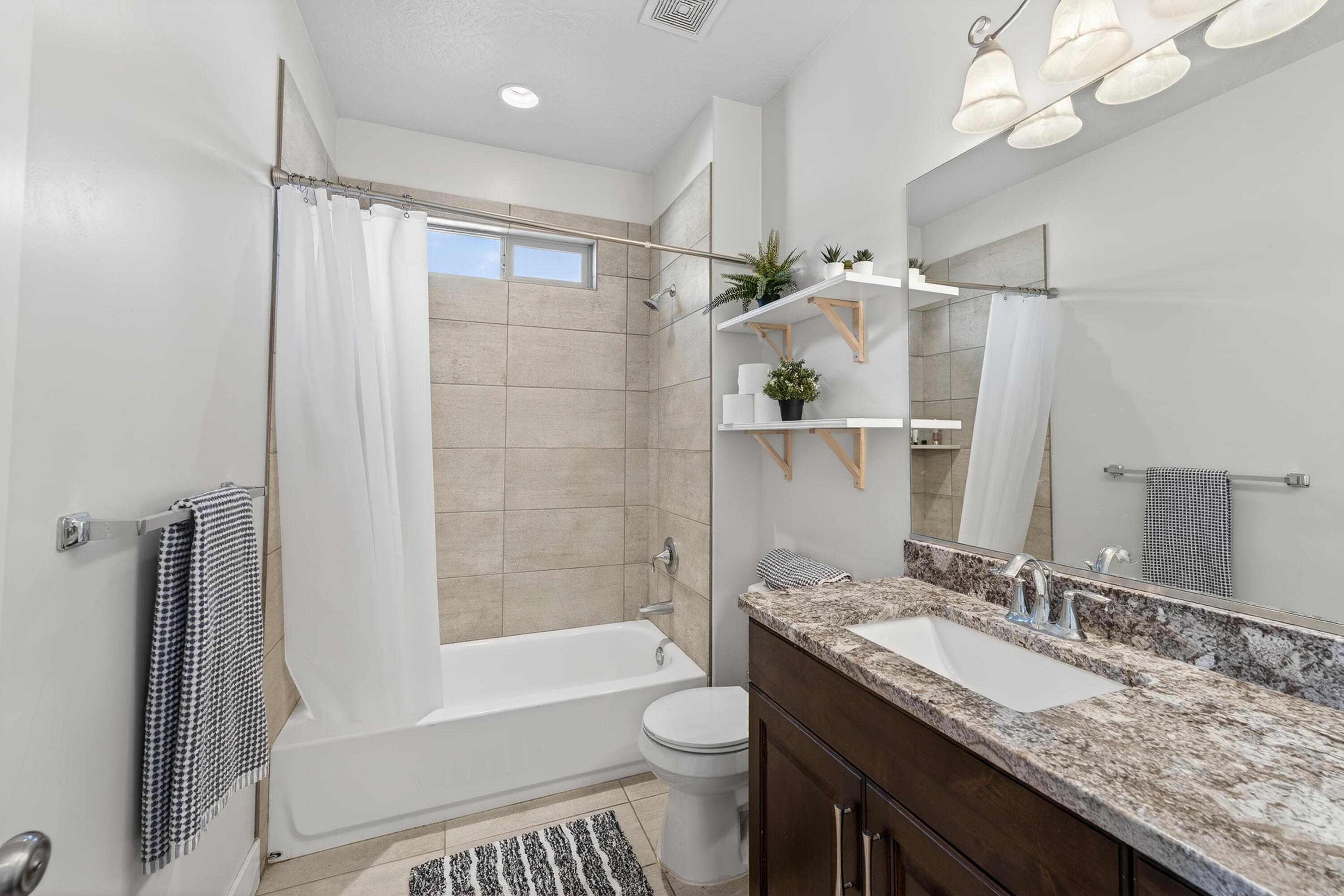SHADOW MOUNTAIN TOWNHOMES - Residential