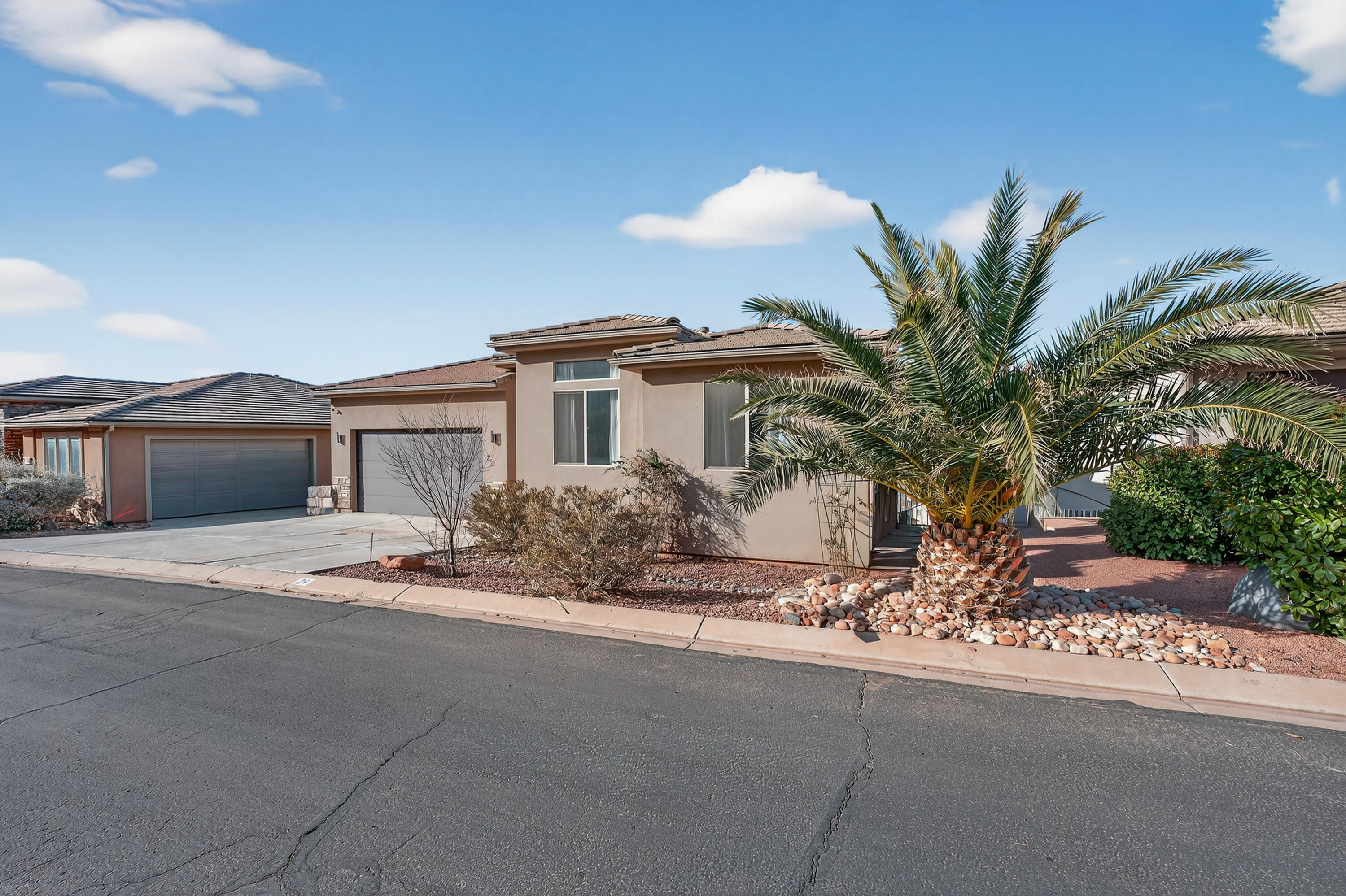 SHADOW MOUNTAIN TOWNHOMES - Residential