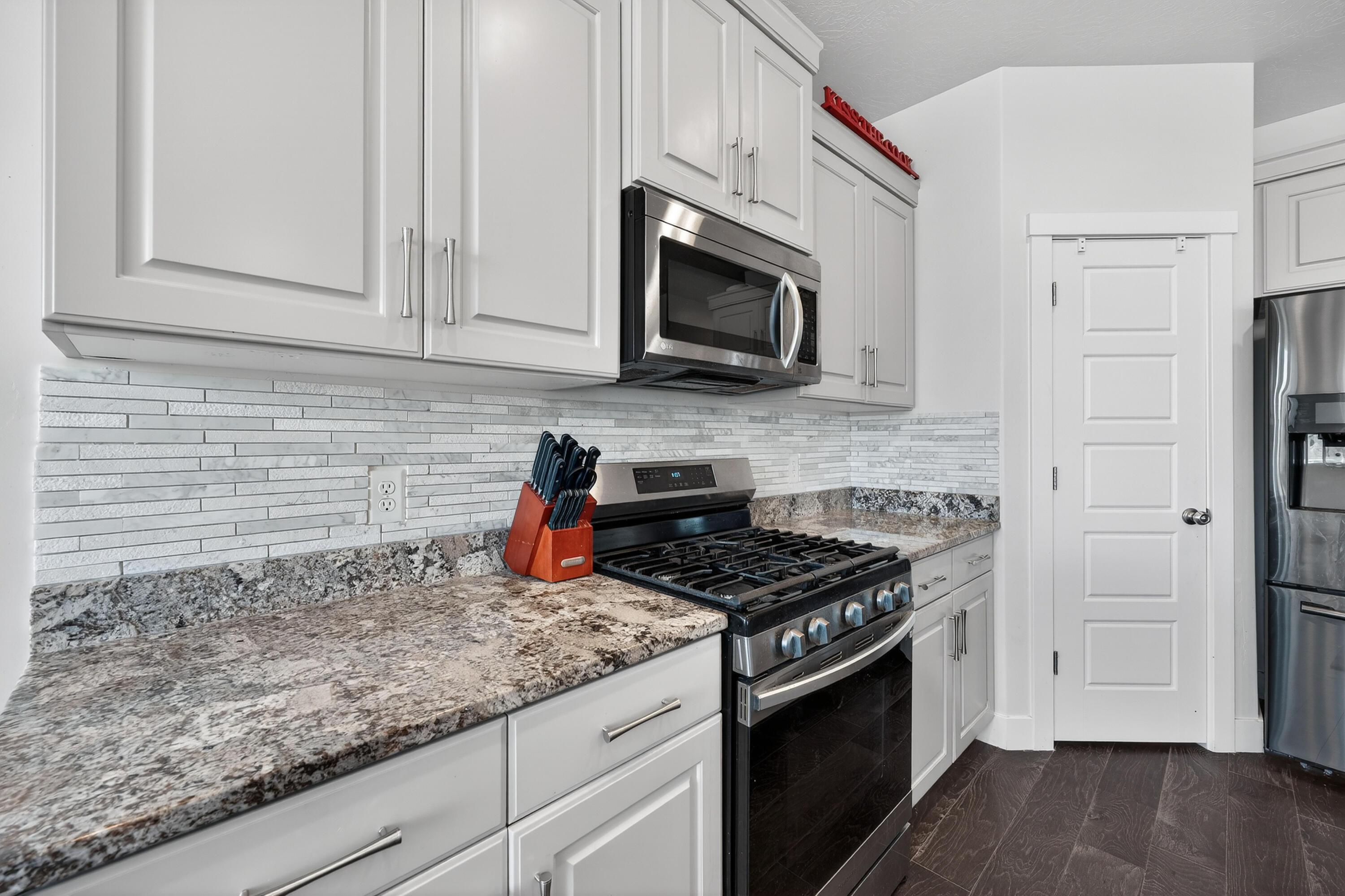 SHADOW MOUNTAIN TOWNHOMES - Residential