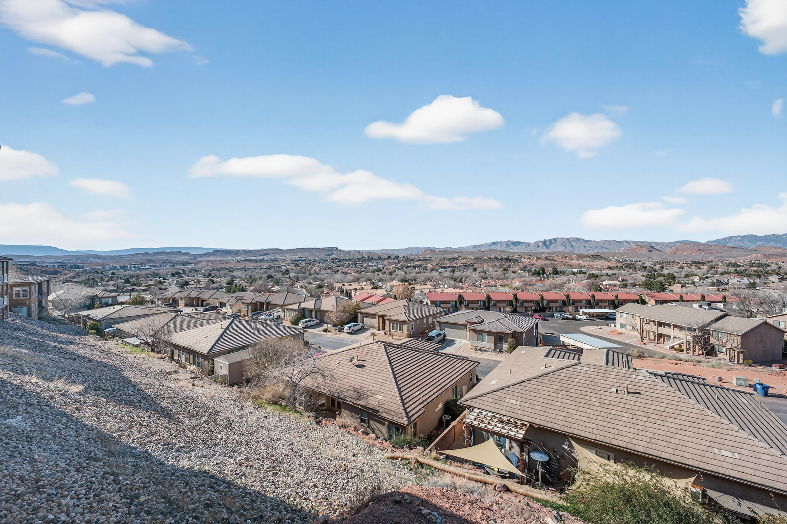 SHADOW MOUNTAIN TOWNHOMES - Residential