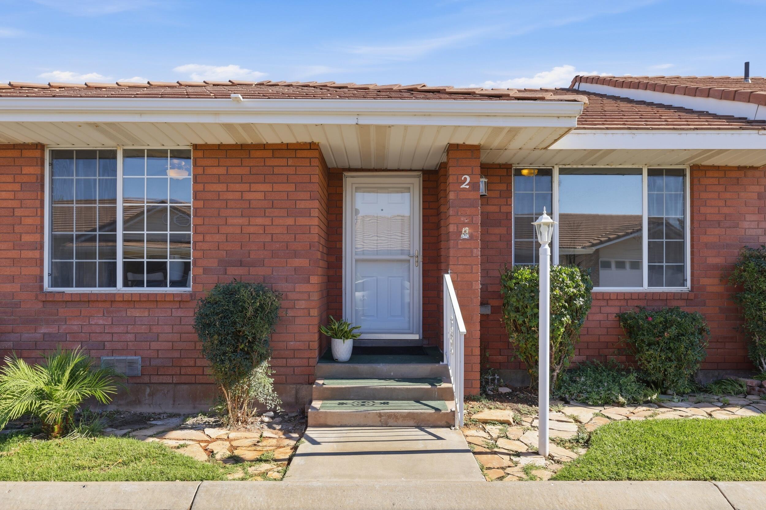 HERITAGE LANE TOWNHOMES - Residential
