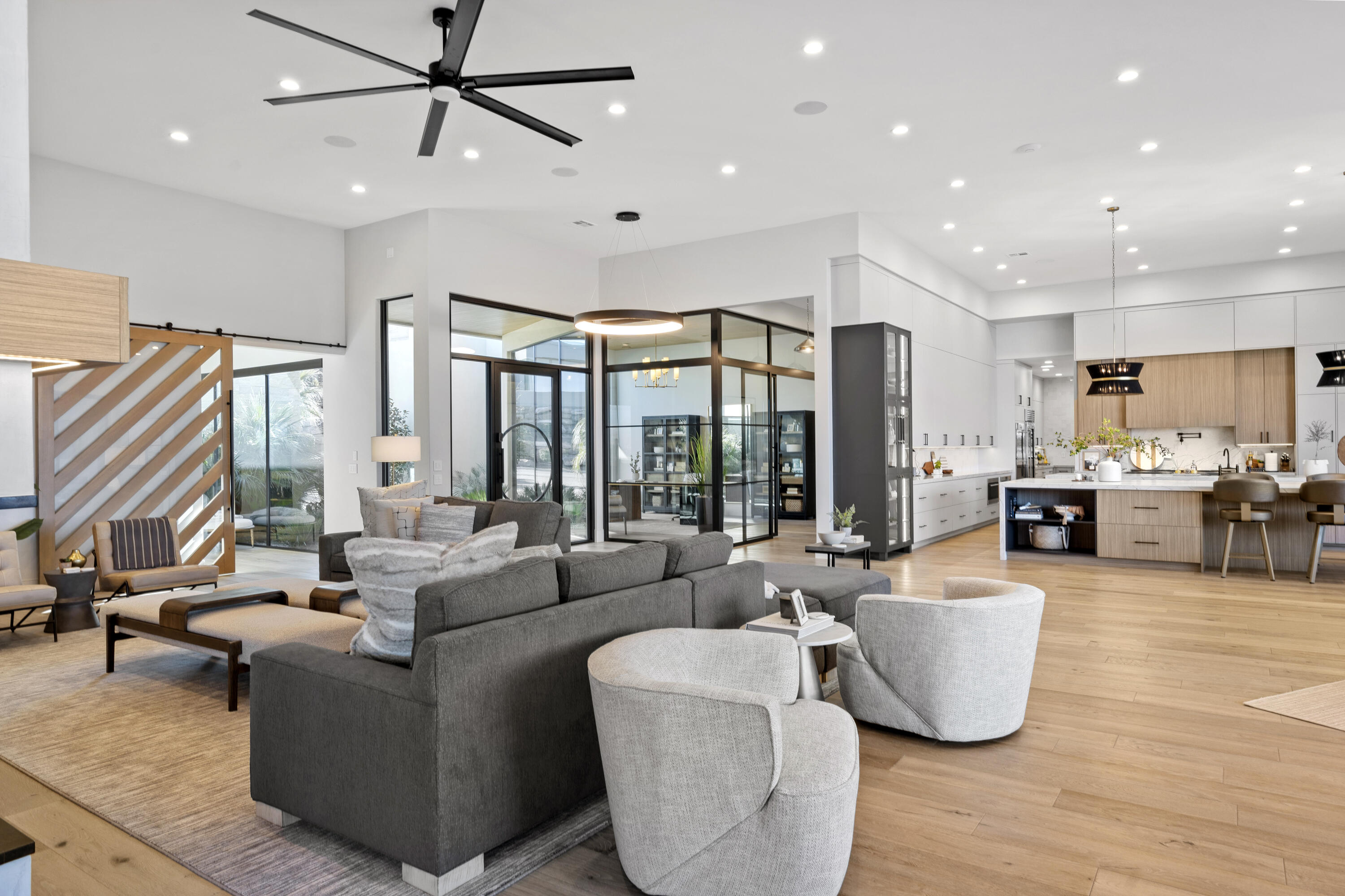 STONE CLIFF - Residential