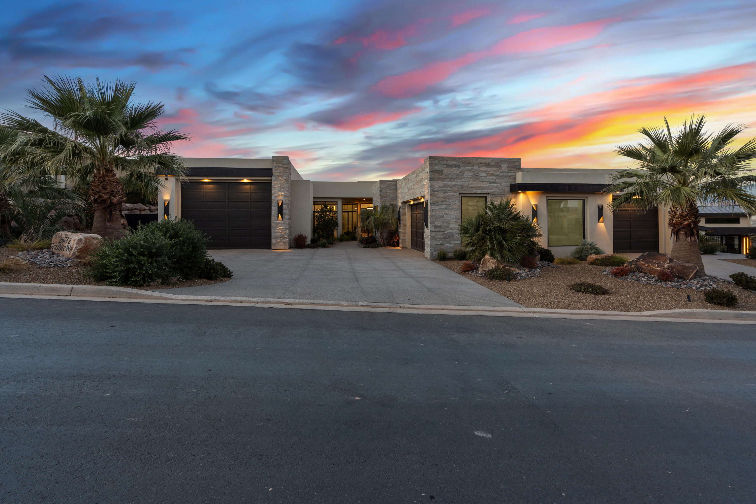 STONE CLIFF - Residential