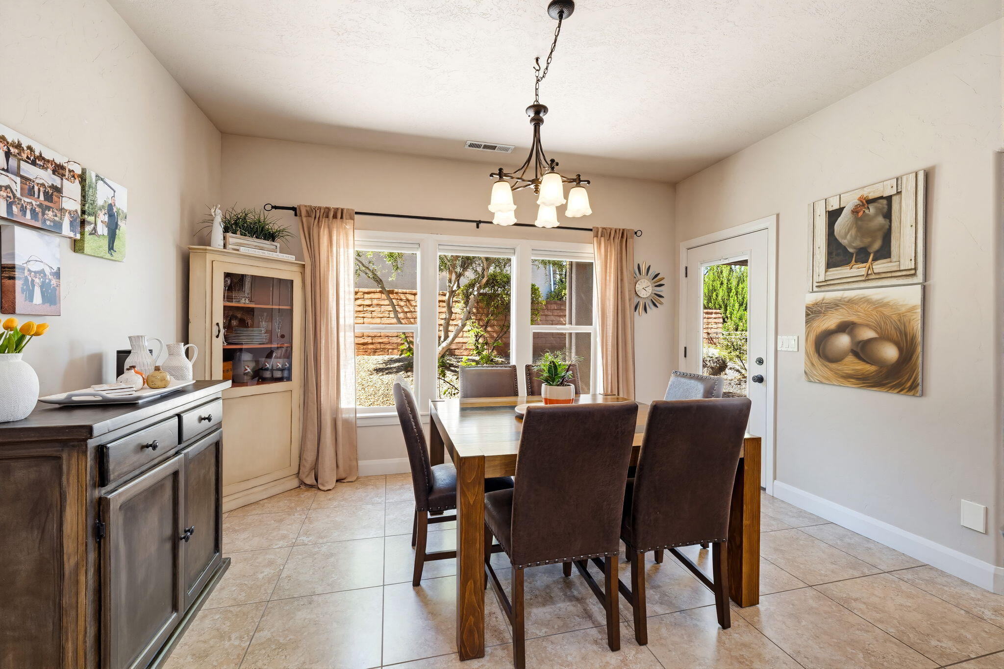 EAST RIDGE - Residential