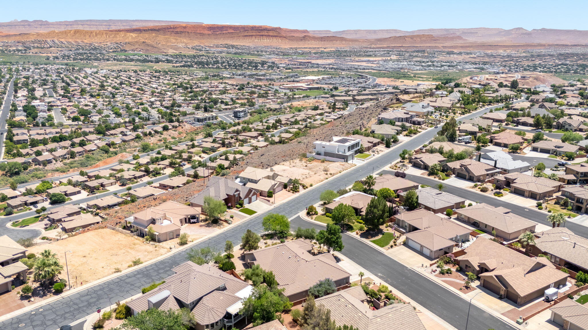 EAST RIDGE - Residential